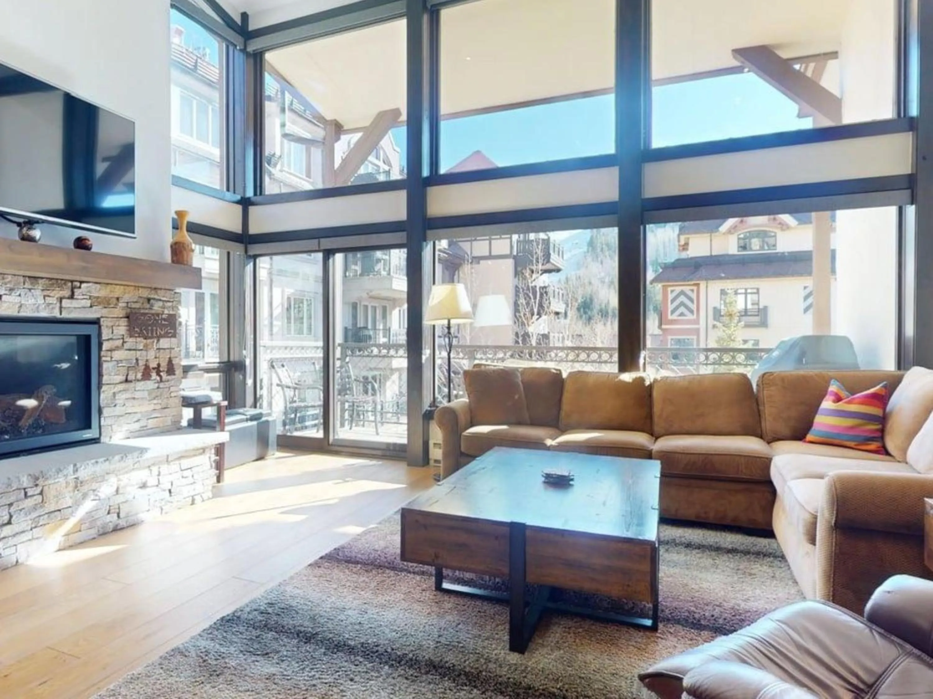 Living room in Montaneros in Vail