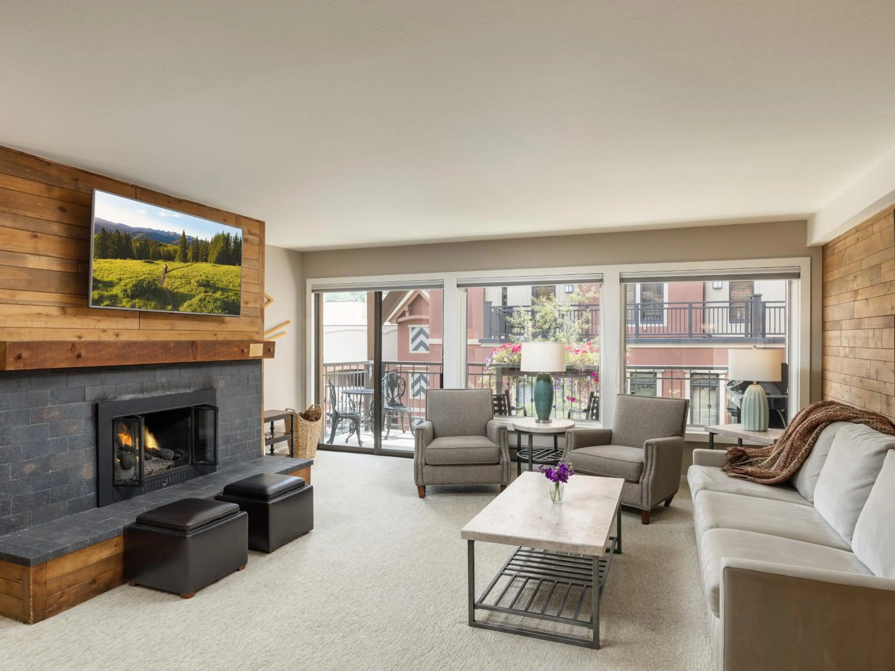 Living room in Montaneros in Vail