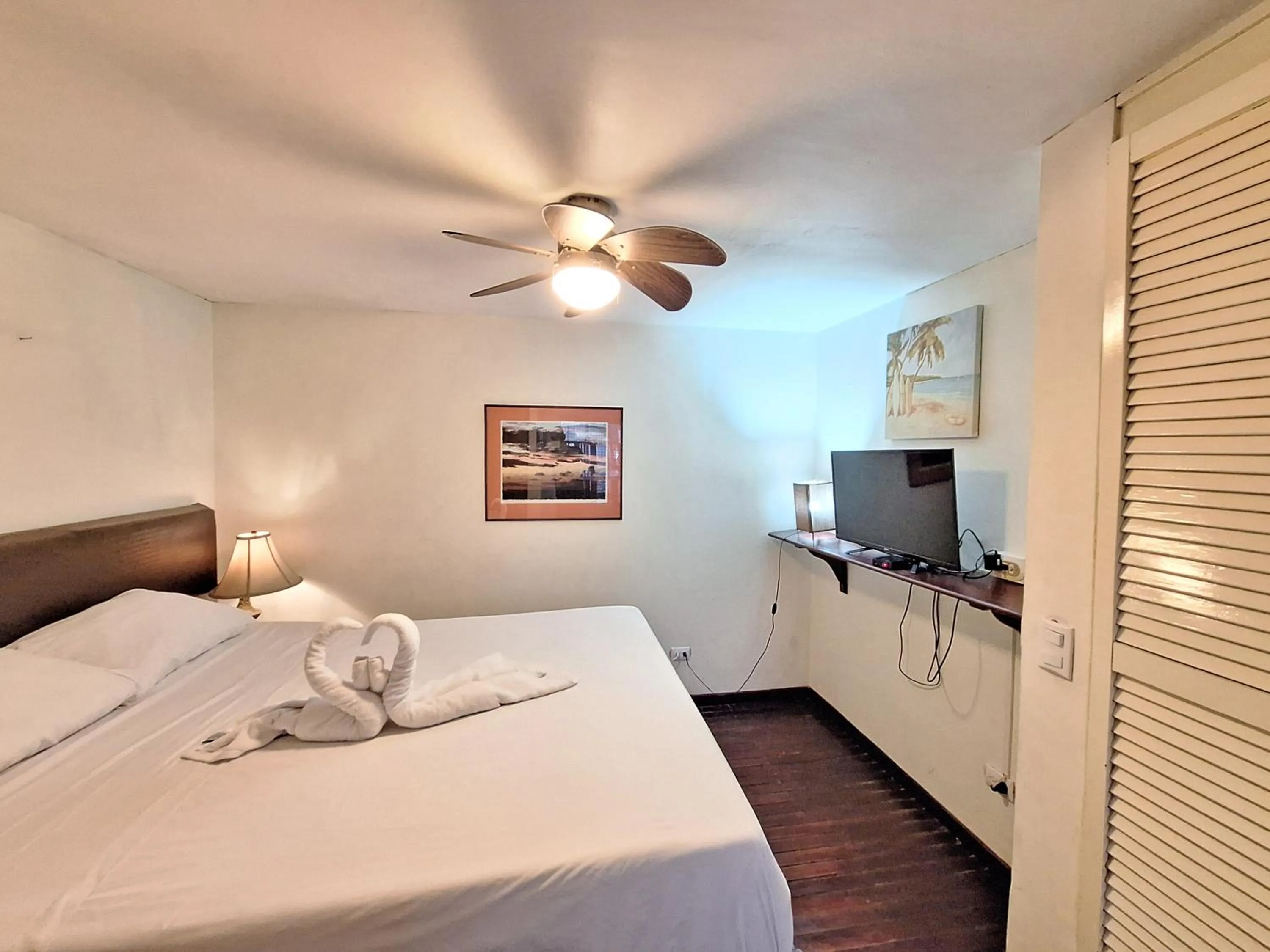 Bed in Colours Oasis Resort ADULT ONLY