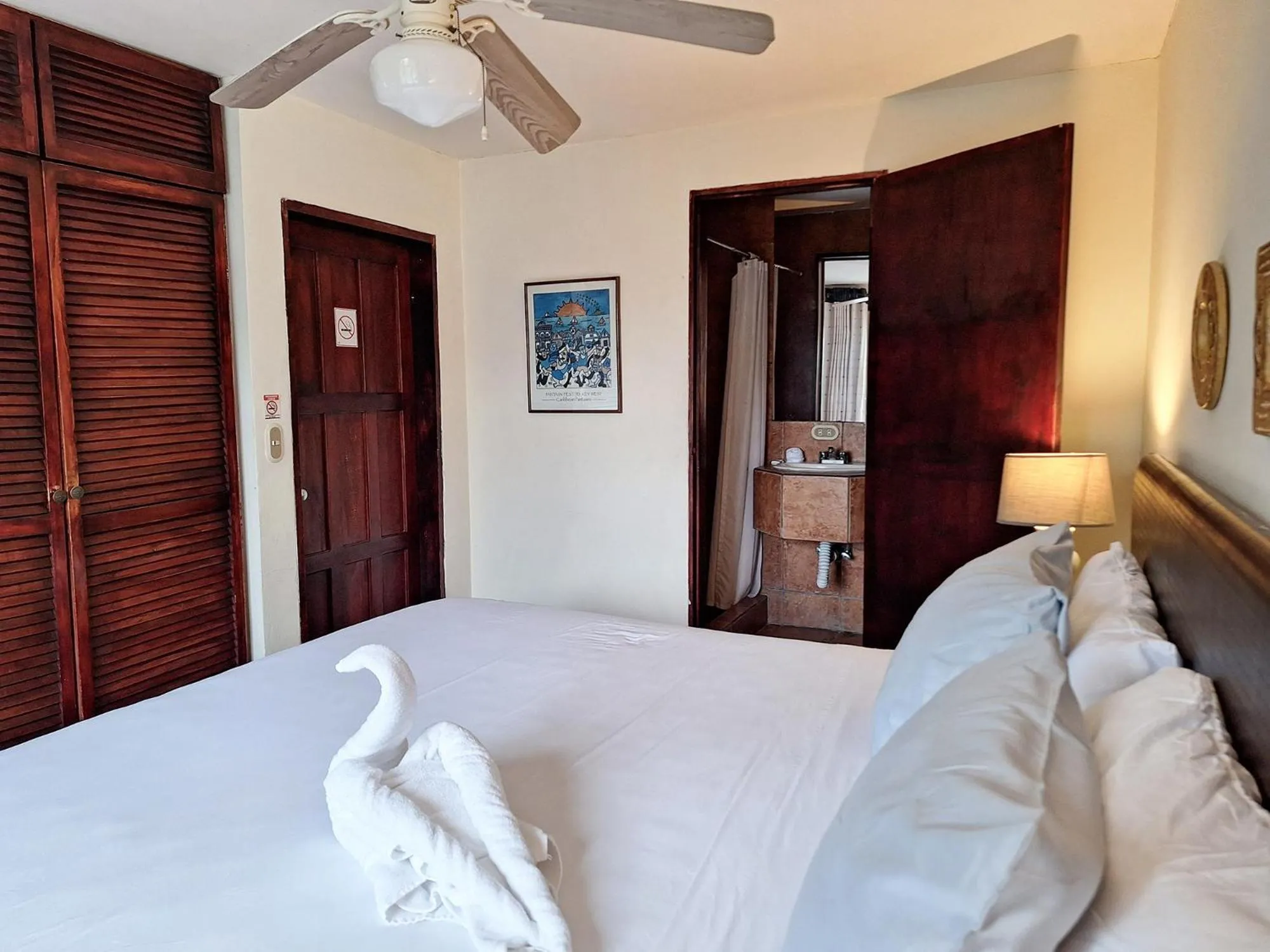 Bed in Colours Oasis Resort ADULT ONLY