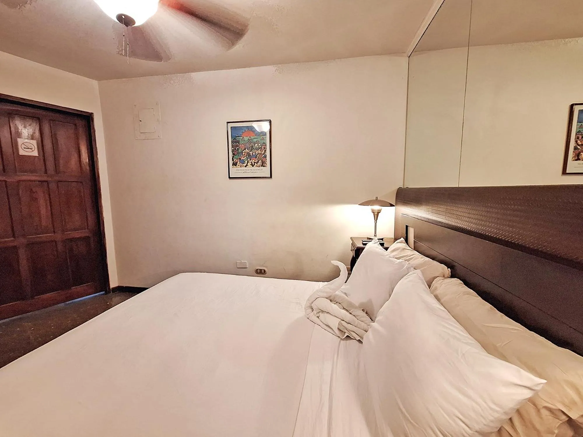 Bed in Colours Oasis Resort ADULT ONLY