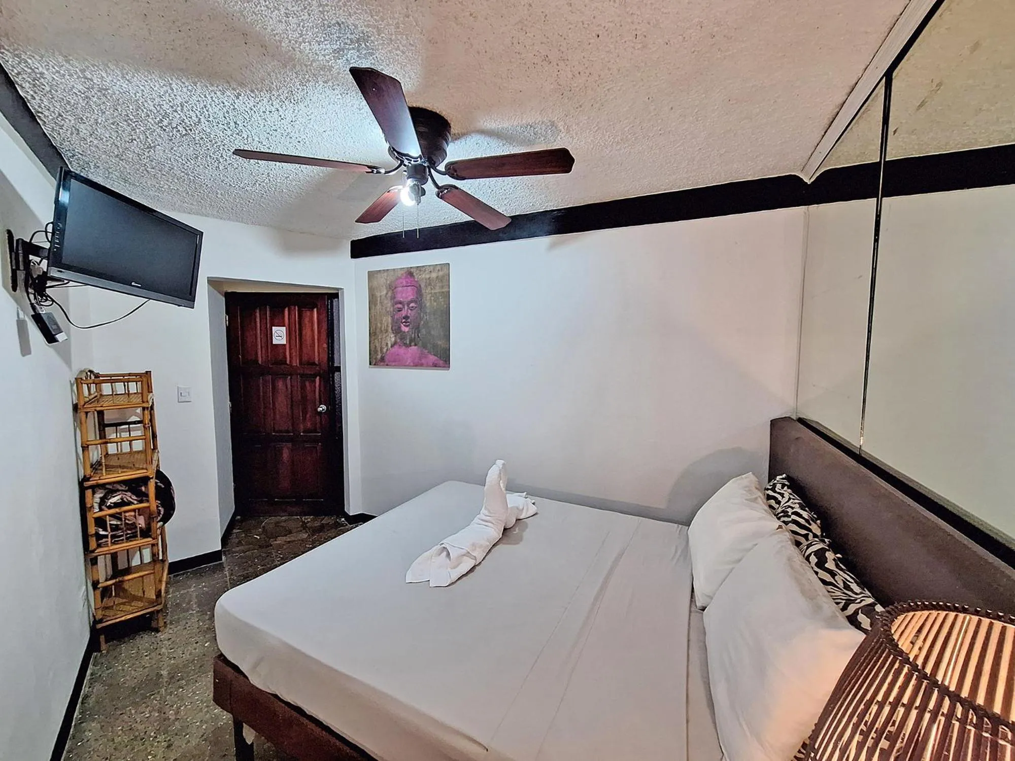 Bed in Colours Oasis Resort ADULT ONLY