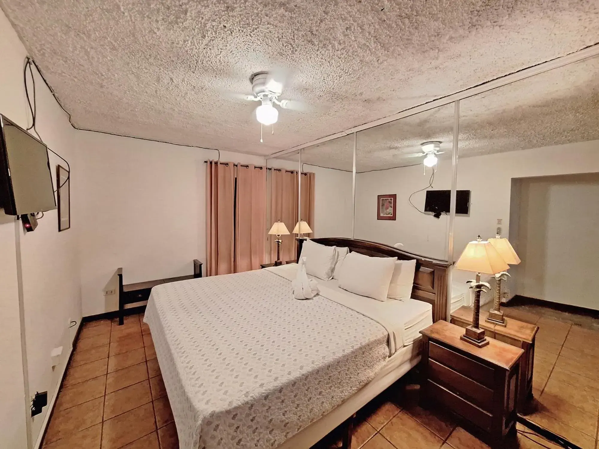 Superior King Room in Colours Oasis Resort ADULT ONLY Superior King Room in Colours Oasis Resort ADULT ONLY