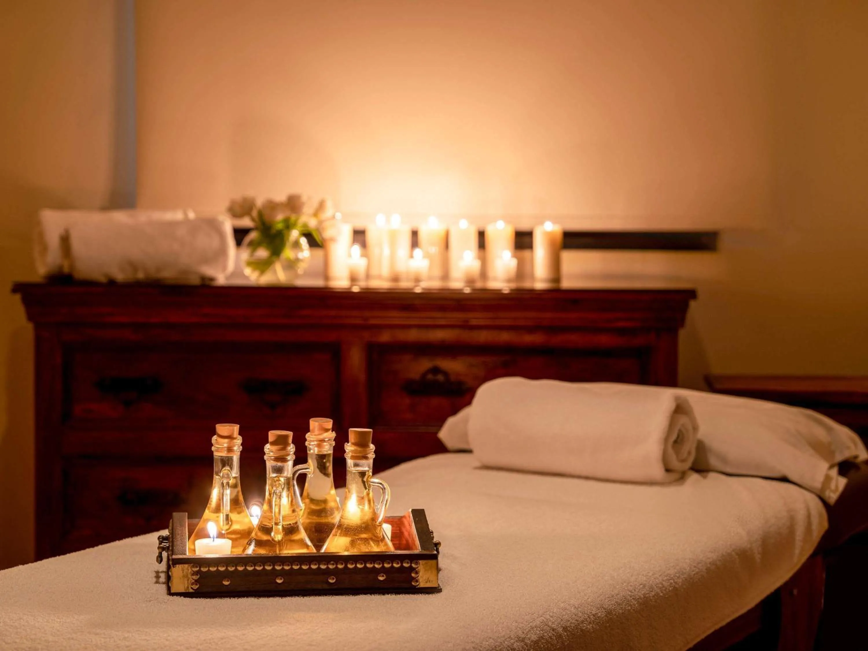 Spa and wellness centre/facilities in Mercure Grand Hotel Seef - All Suites