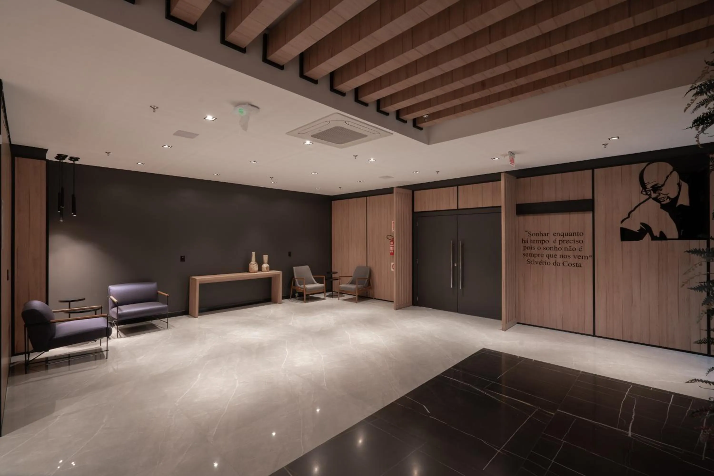 Lobby or reception in Slaviero Chapecó - Pet Friendly - Próximo a EFAPI