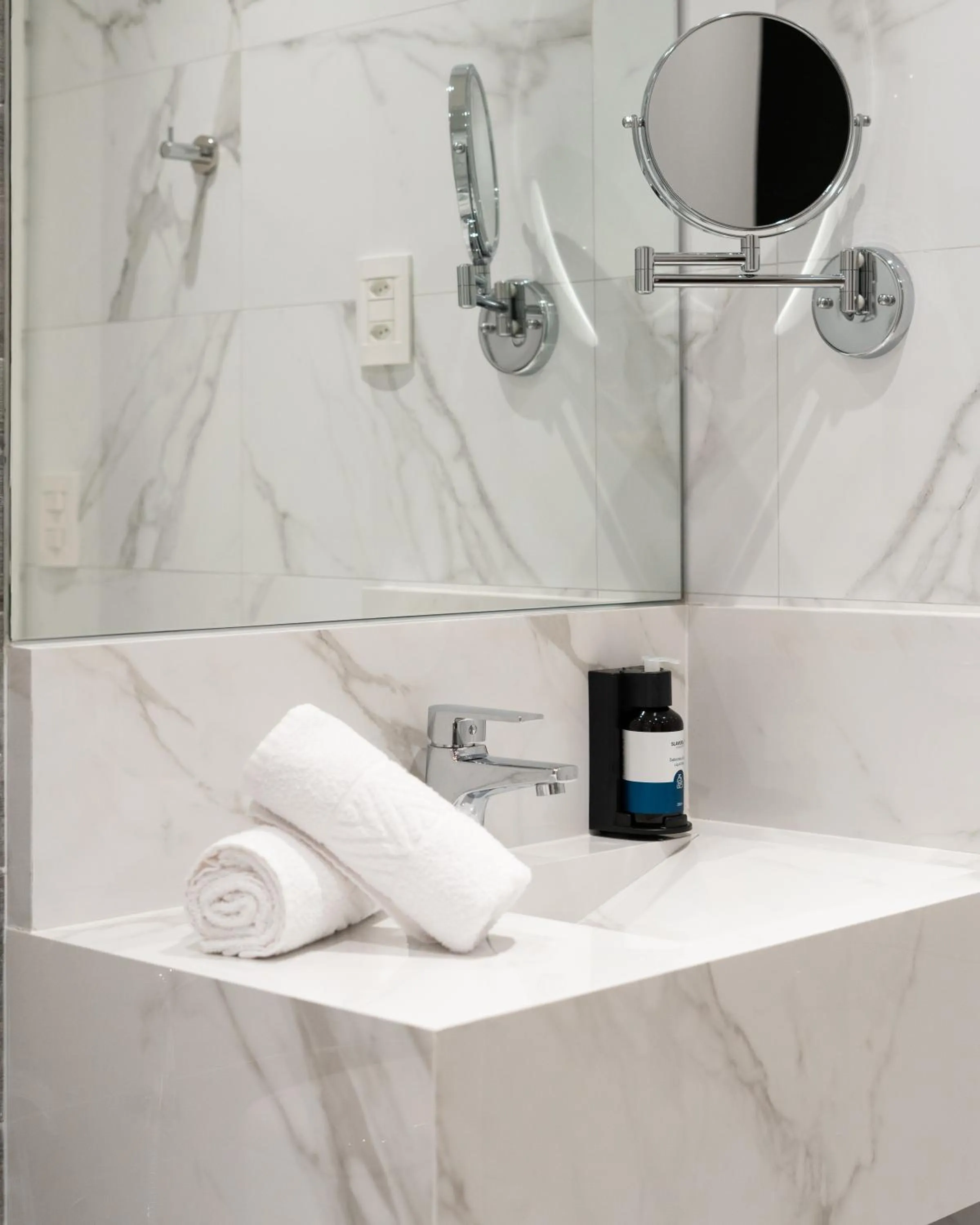 Bathroom in Slaviero Chapecó - Pet Friendly - Próximo a EFAPI