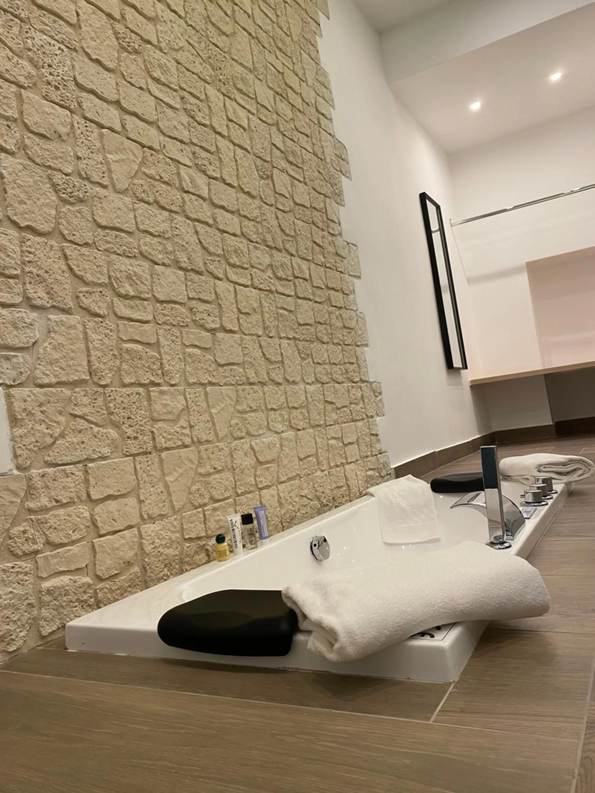 Bath in Salotto Toledo