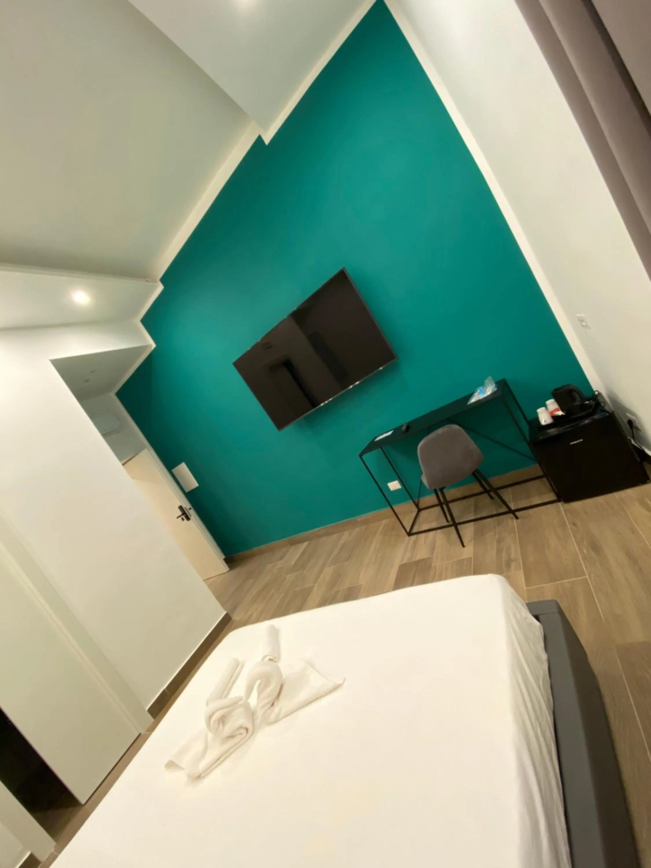 Photo of the whole room, Bed in Salotto Toledo