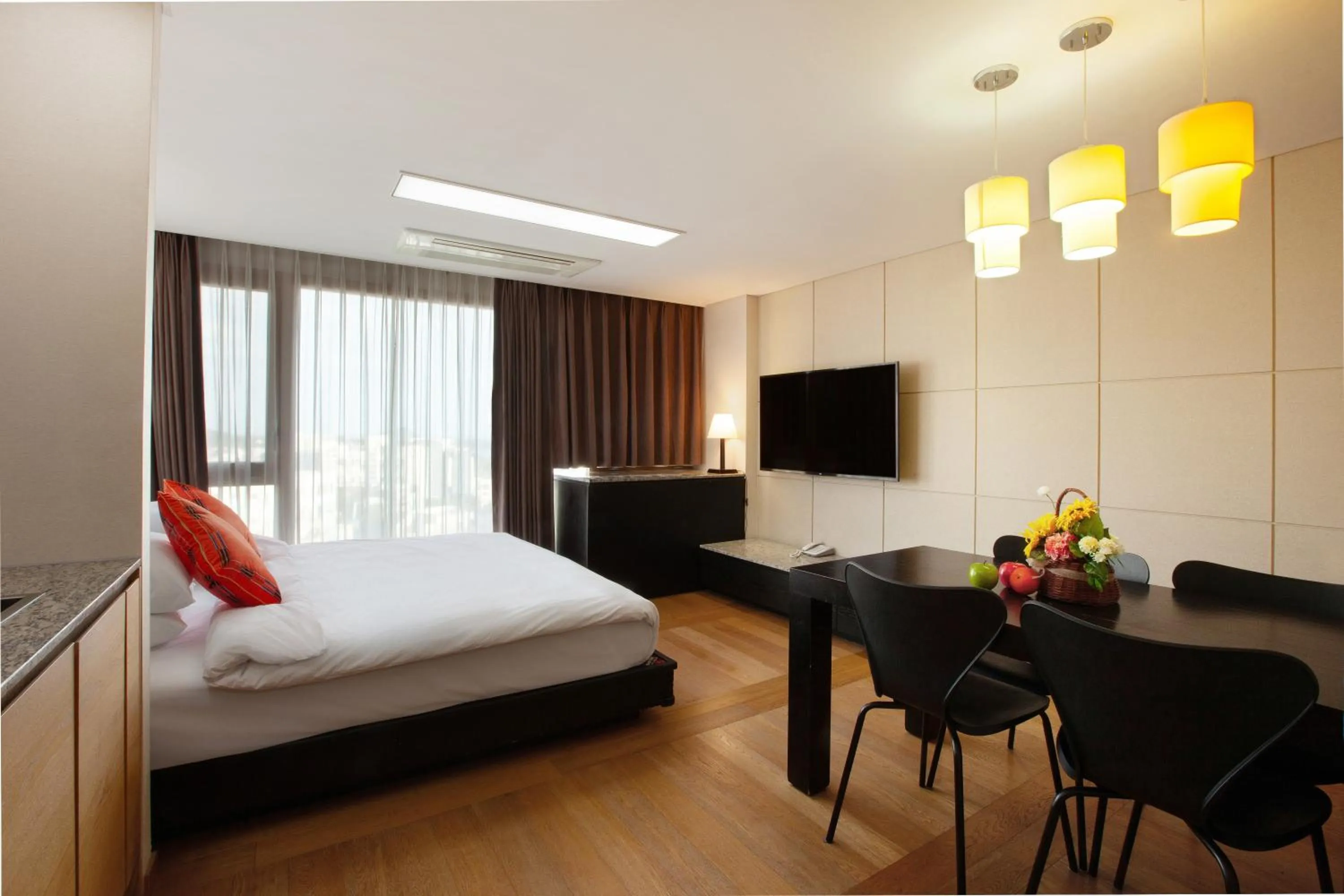 Decorative detail, Bed in Shin Shin Hotel Jeju Ocean