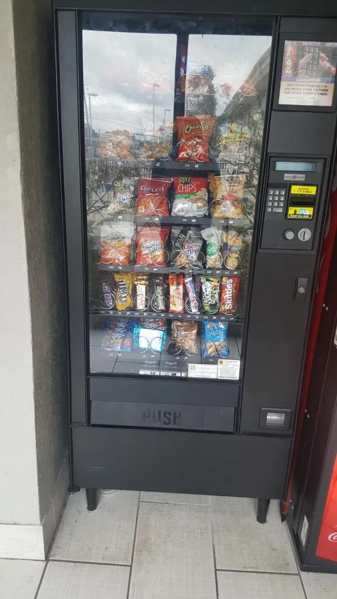 Food and drinks in Baymont by Wyndham Pensacola