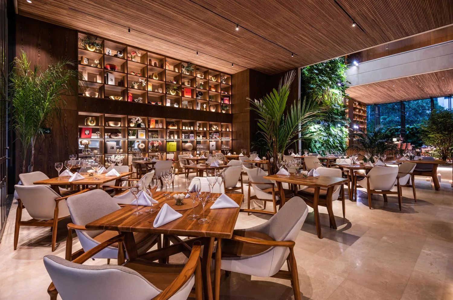 Restaurant/places to eat in Elcielo Hotel Luxury Medellin