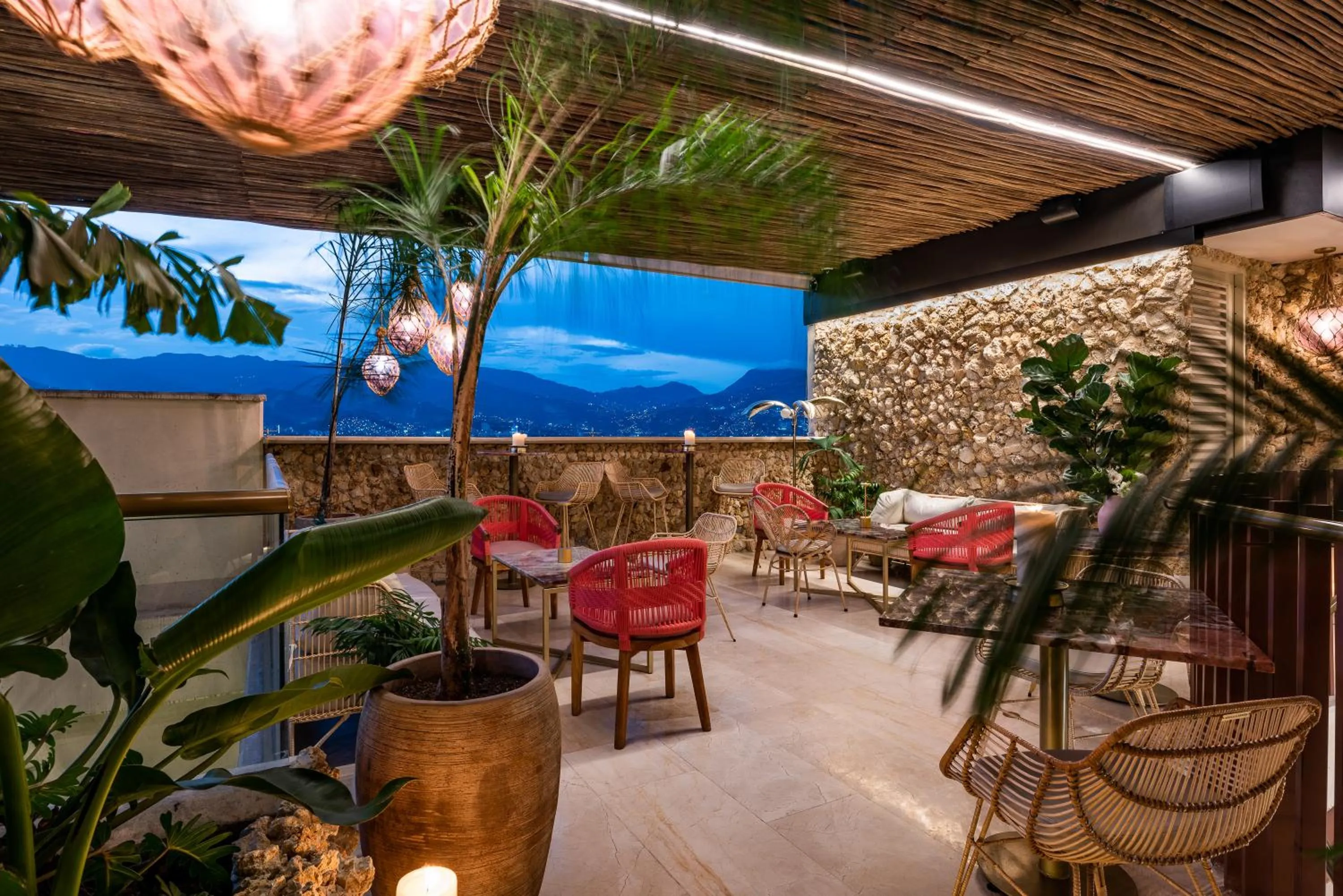 Lounge or bar in Elcielo Hotel Luxury Medellin