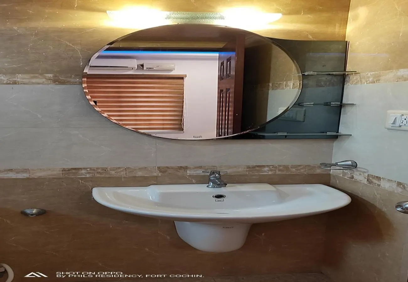 Bathroom in Phils' Residency & Banquets