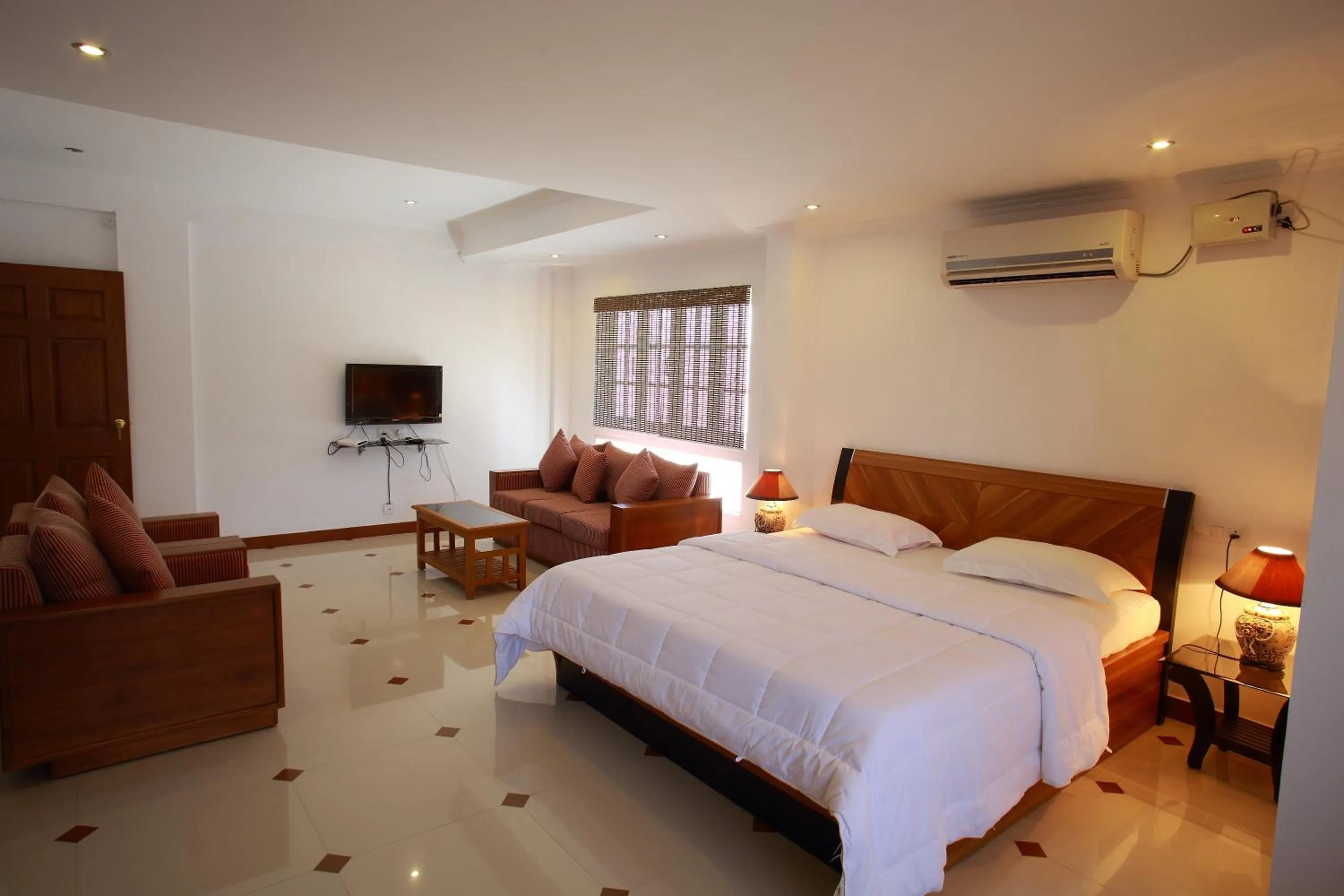 Bedroom in Phils' Residency & Banquets