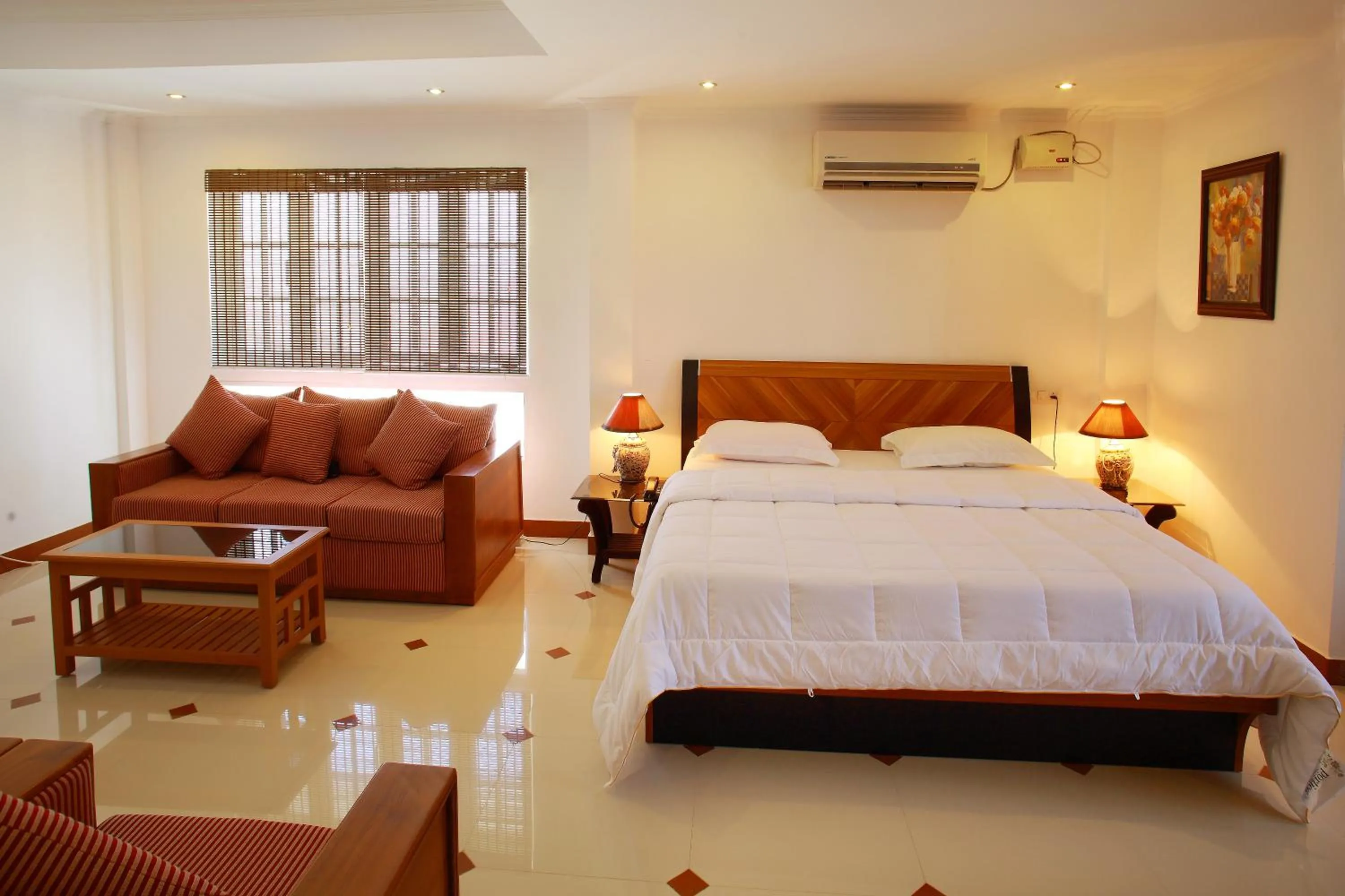 Bedroom in Phils' Residency & Banquets