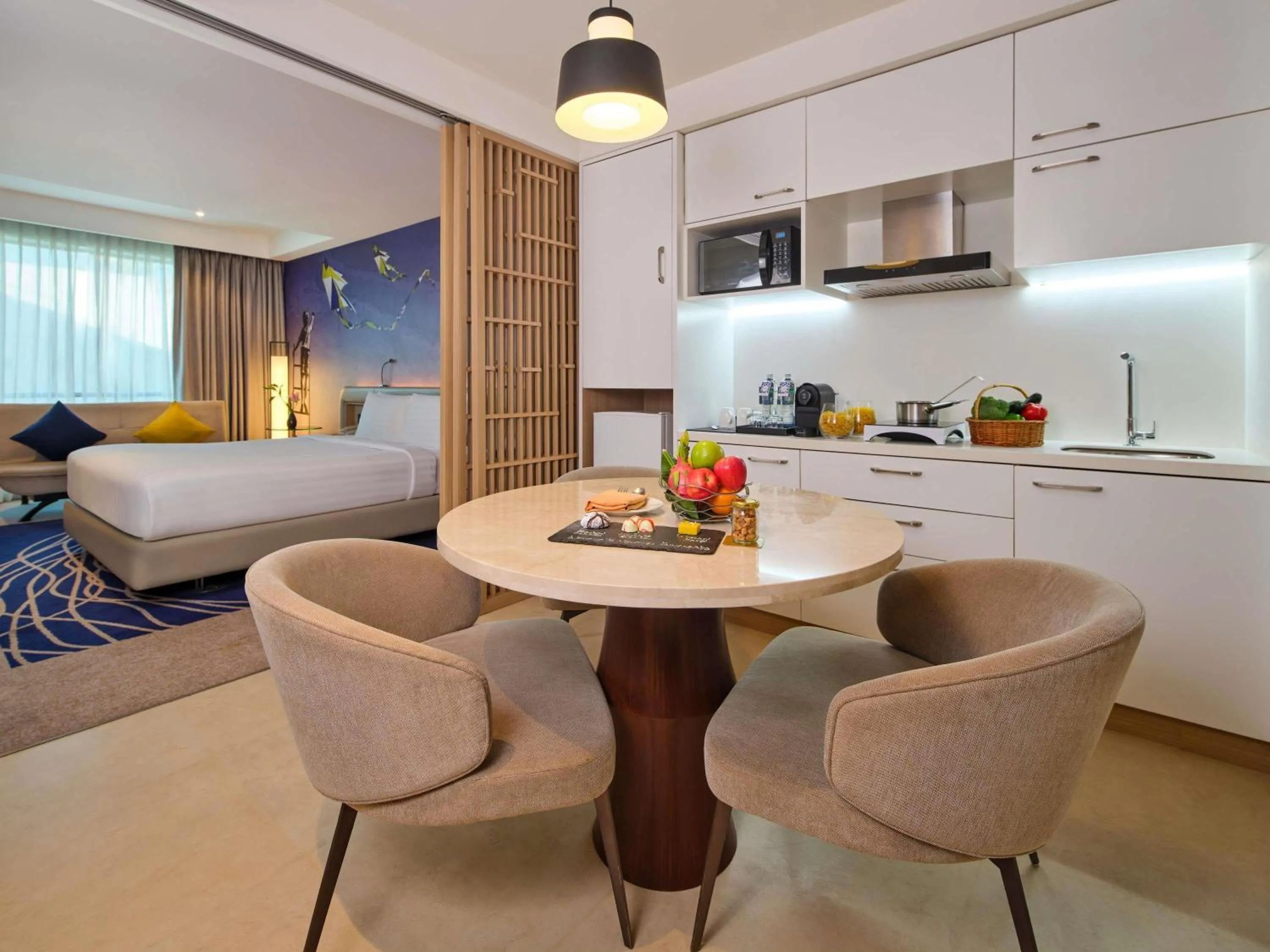 Bedroom in Novotel Ahmedabad