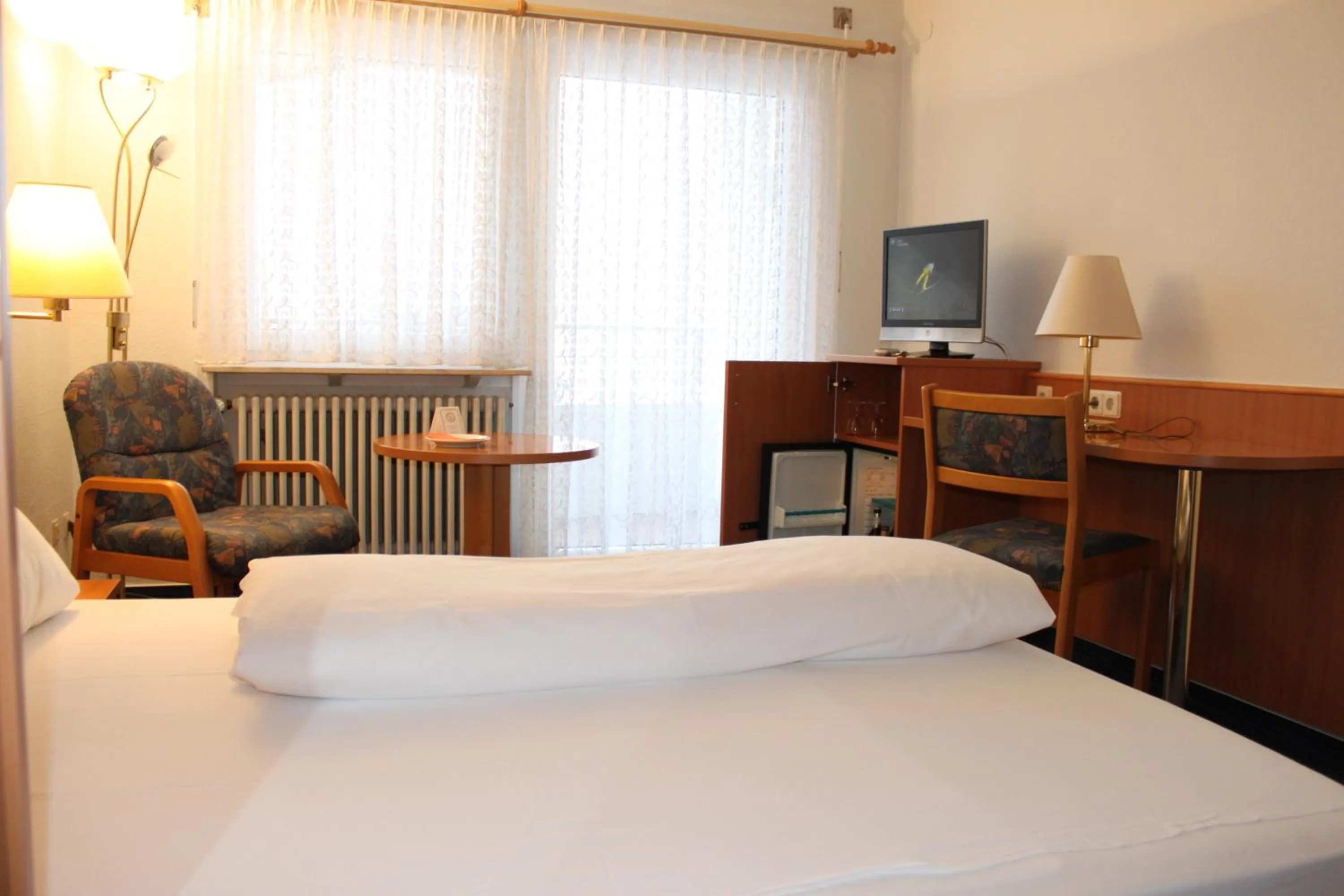 Photo of the whole room, Bed in Hotel Garni Eden