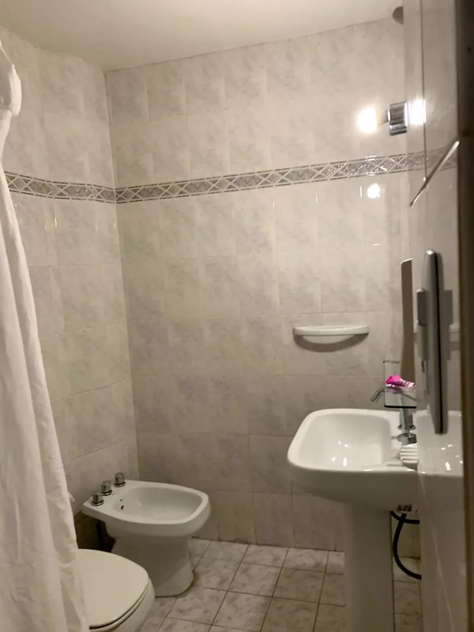 Shower in Palace Hotel Mendoza