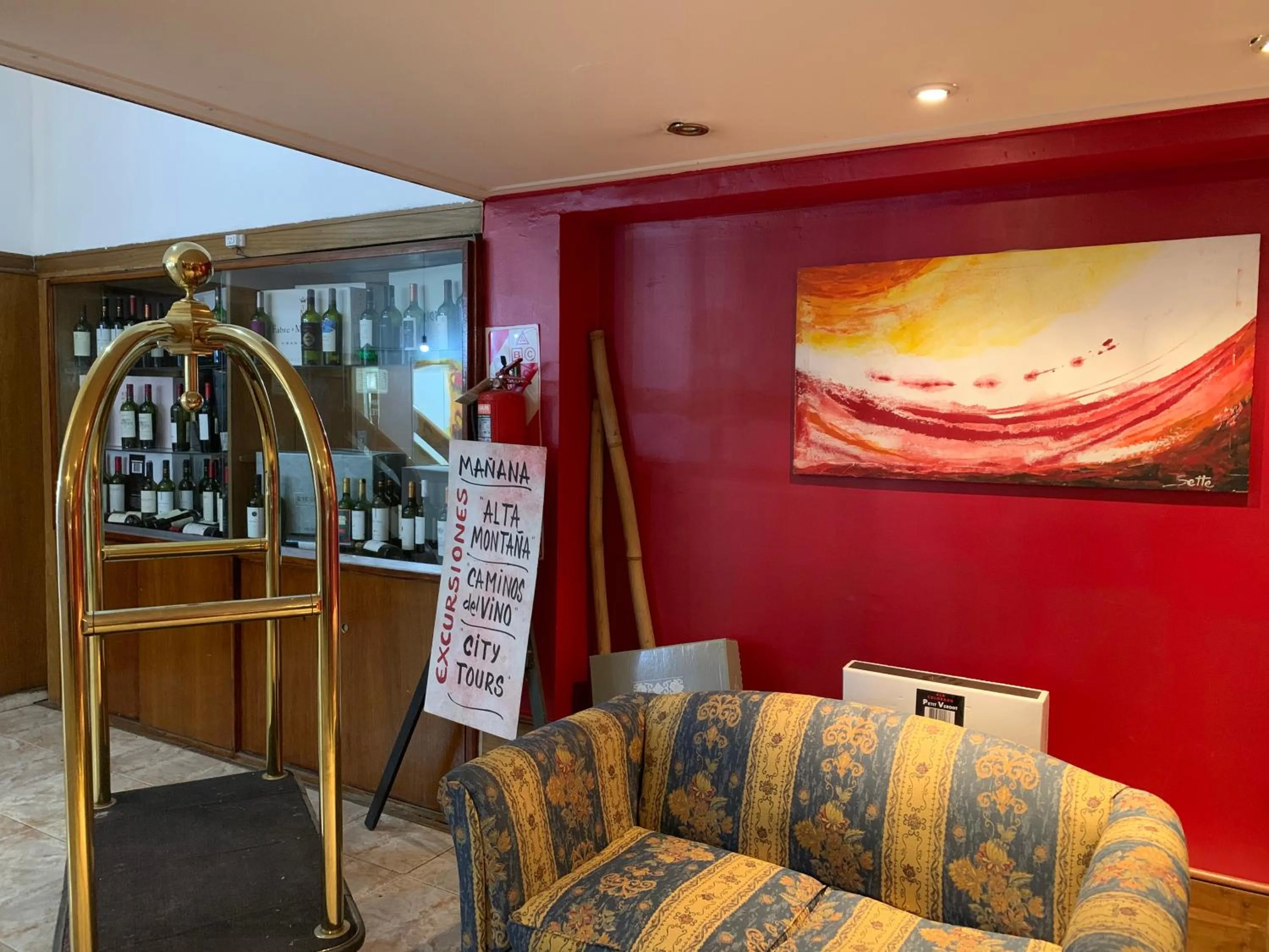 Living room in Palace Hotel Mendoza