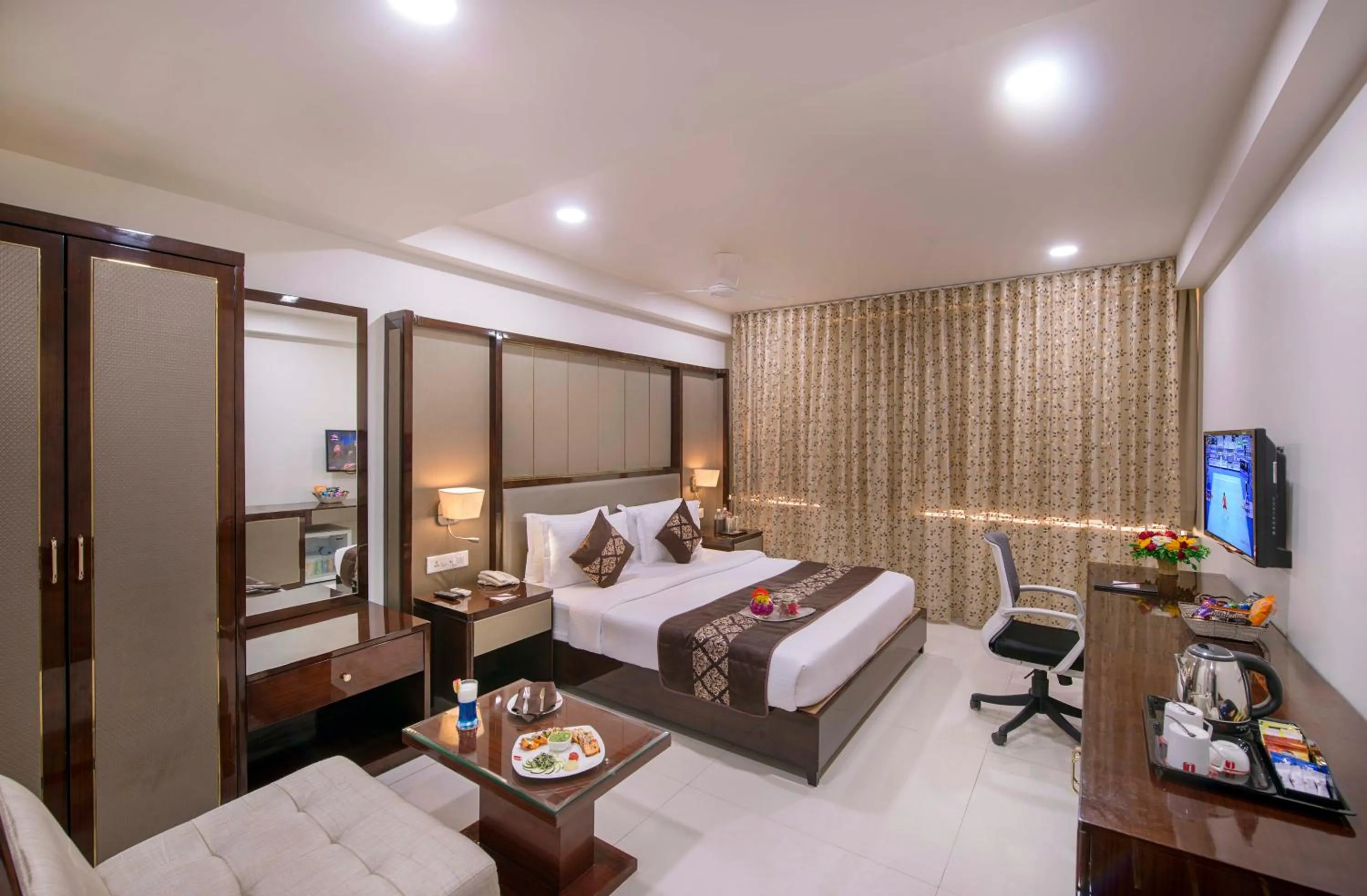 Photo of the whole room in Lords Inn Porbandar