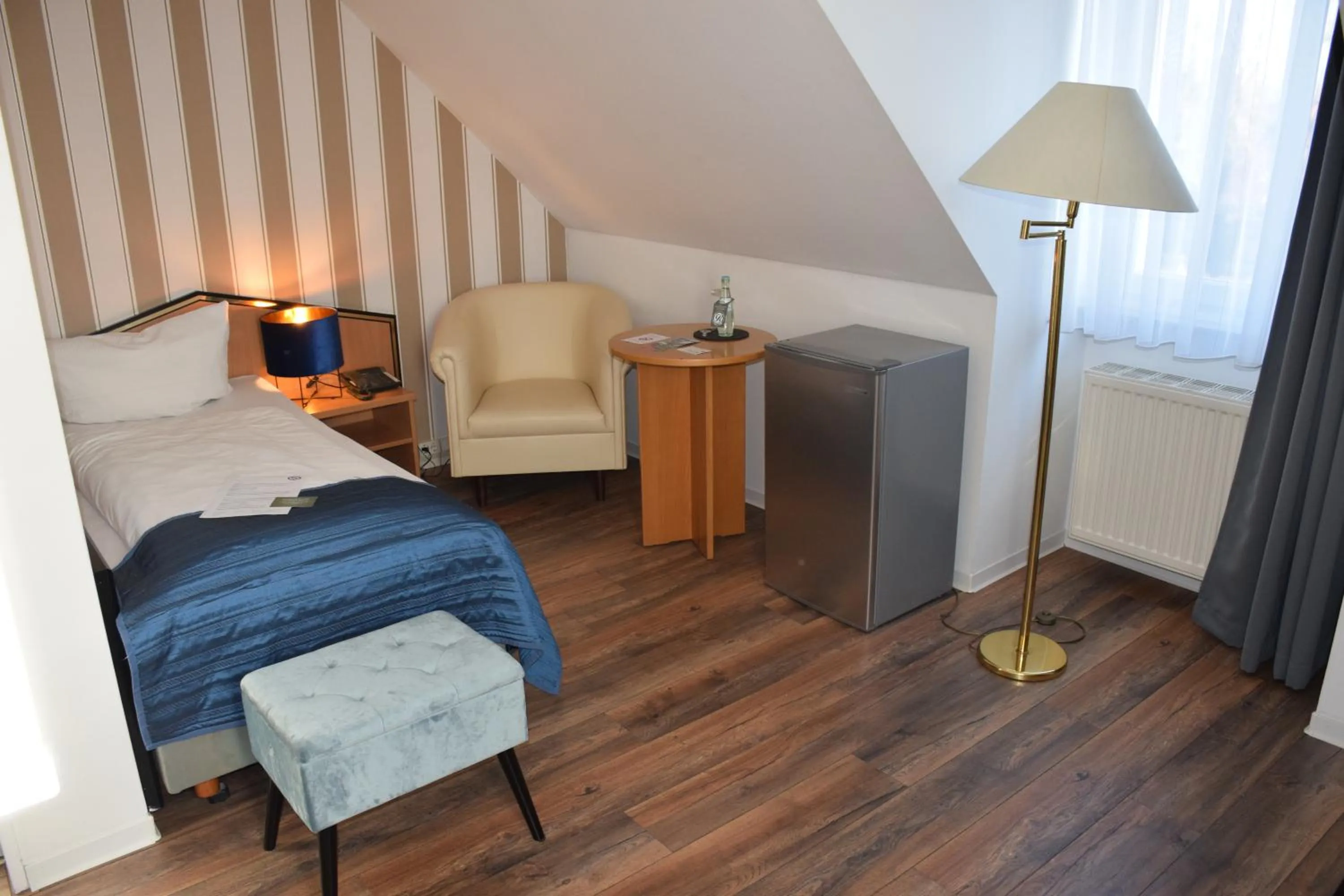 Photo of the whole room, Bed in Residenz Hotel Leipzig