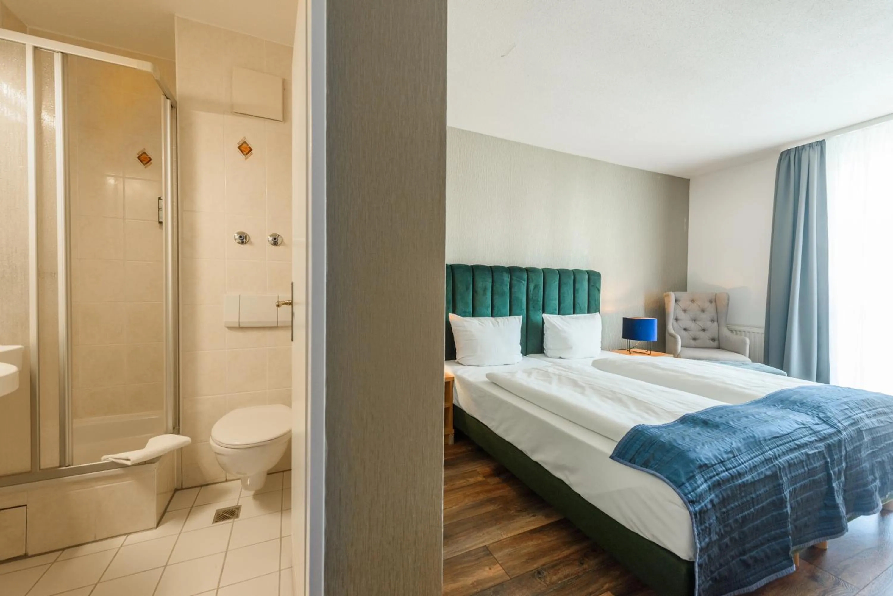 Bedroom, Bed in Residenz Hotel Leipzig