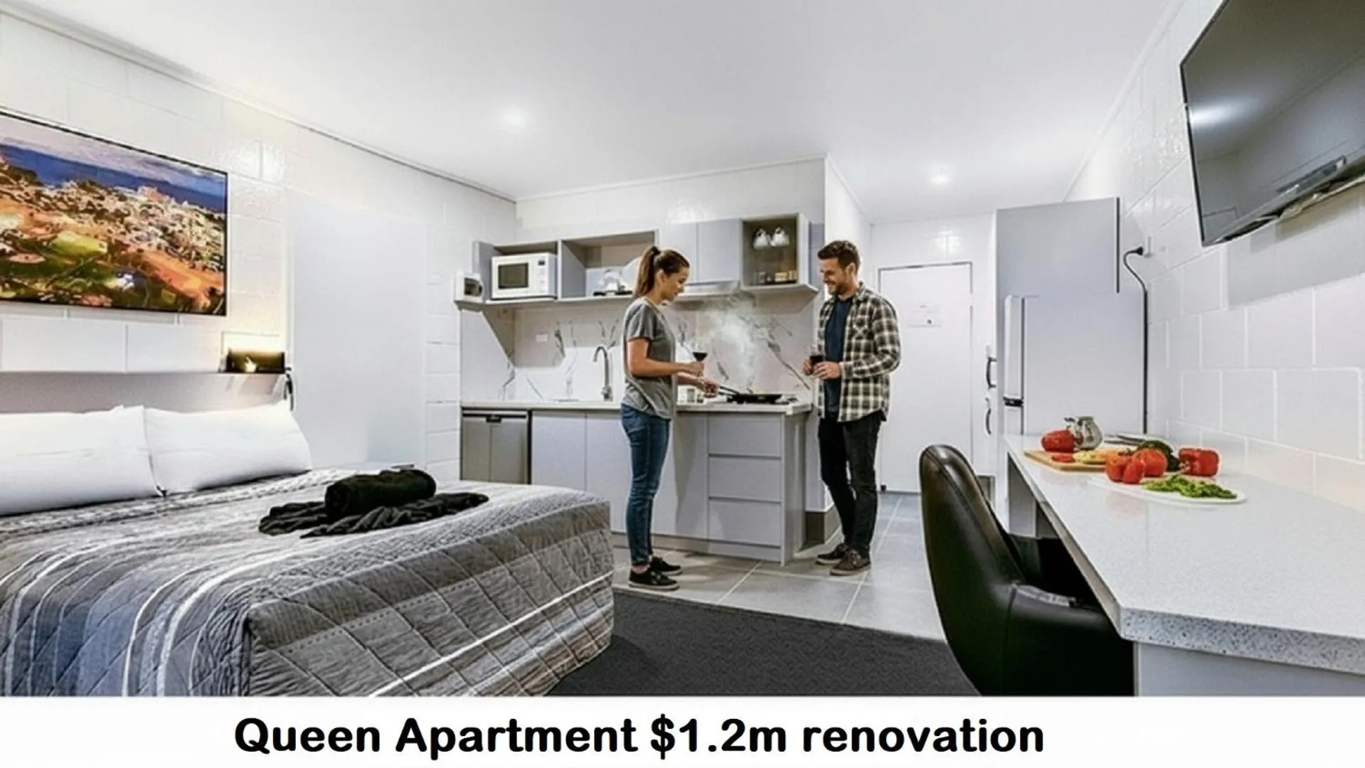 Dining area in Aaron Motel