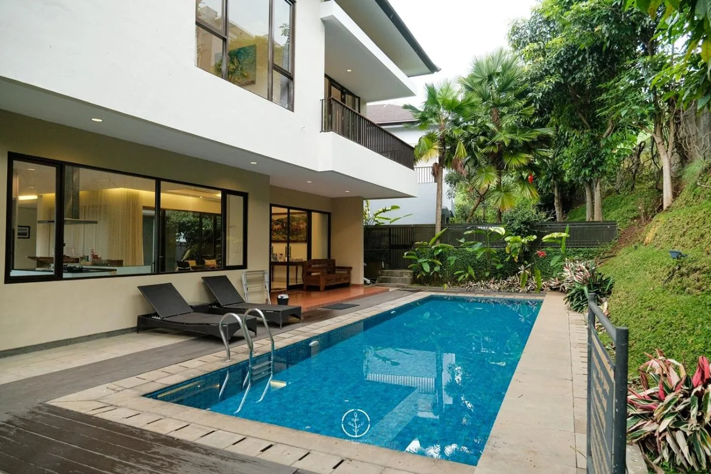 Swimming pool in Oyama City View Villa 4 bedrooms with a private heated swimming pool