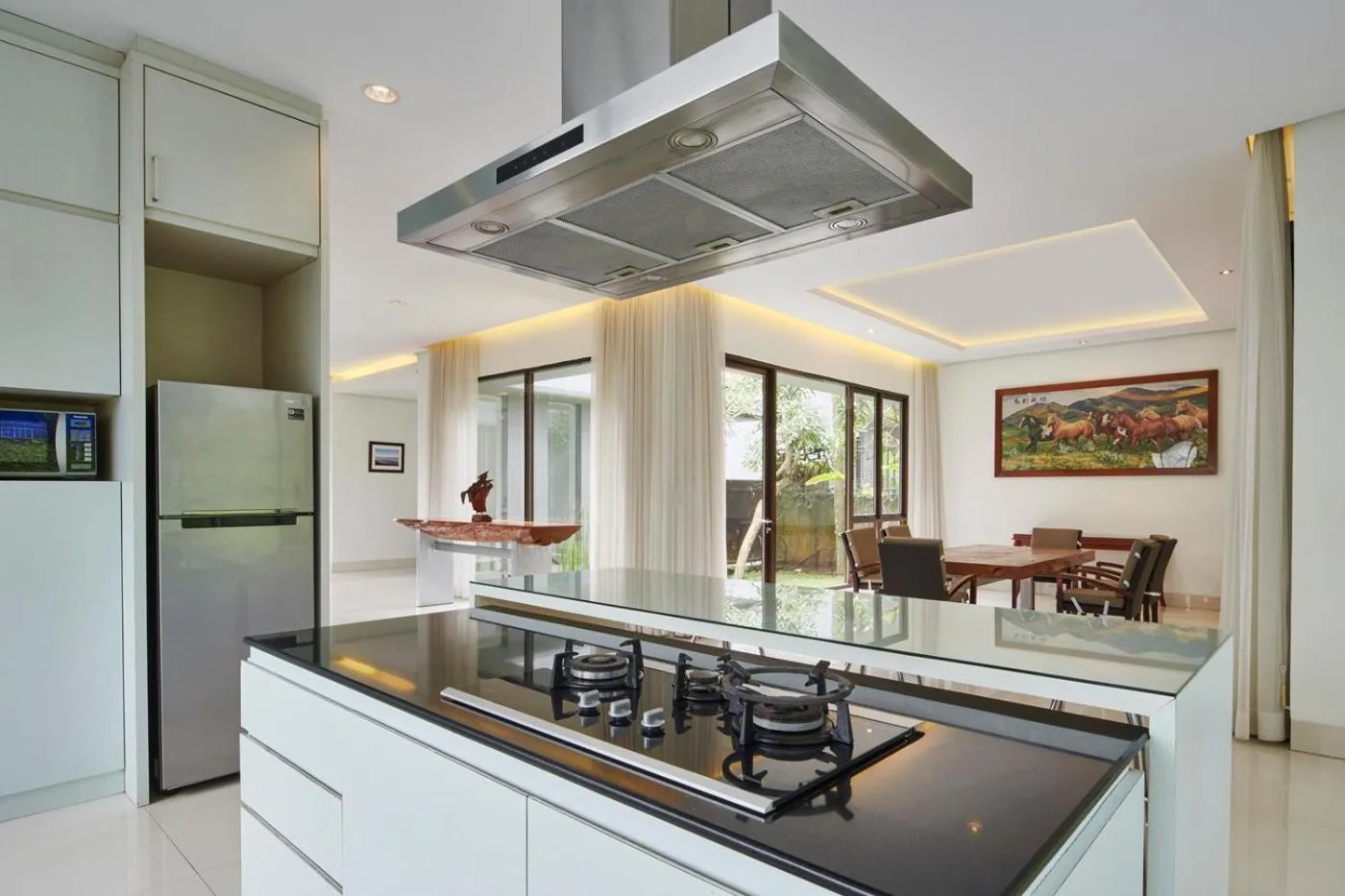 stove in Oyama City View Villa 4 bedrooms with a private heated swimming pool