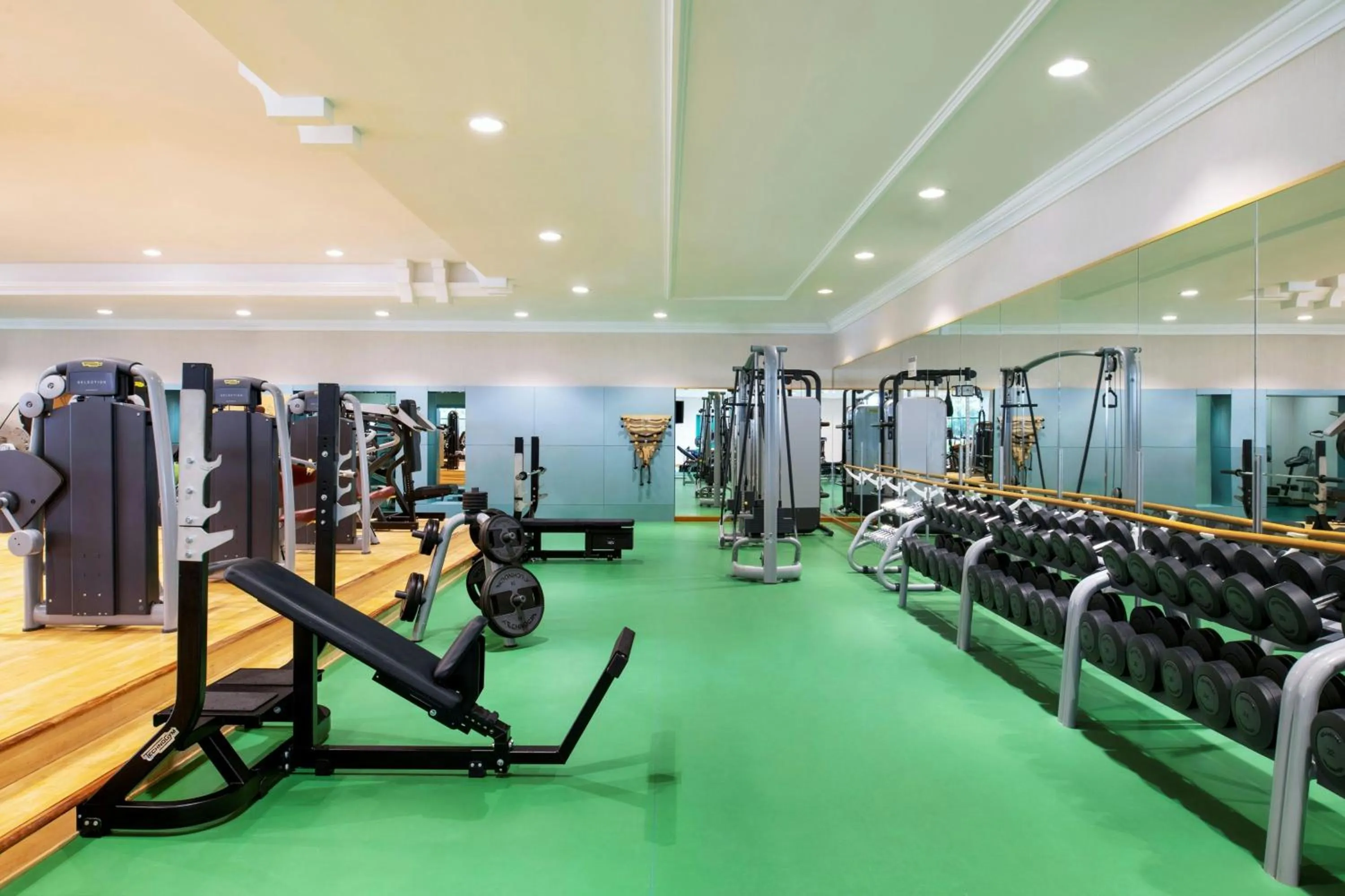 Fitness centre/facilities in Sheraton Grand Doha Resort & Convention Hotel