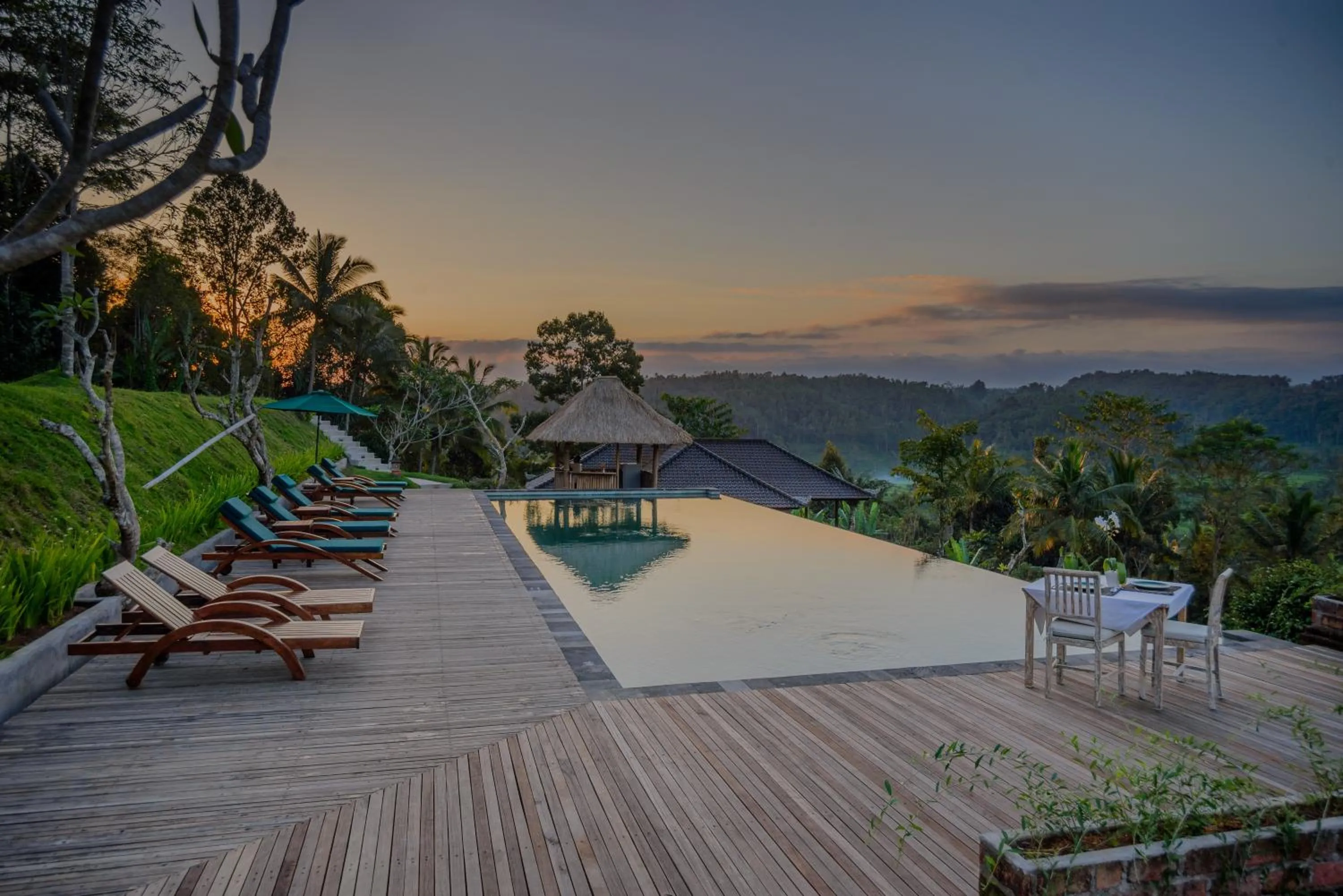 Swimming pool in Patal Kikian Villa