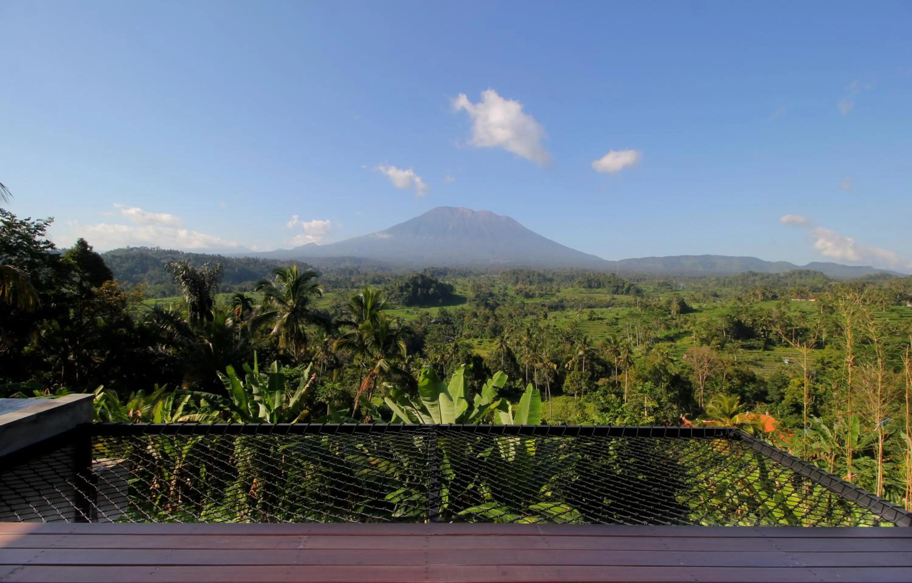 Mountain view in Patal Kikian Villa
