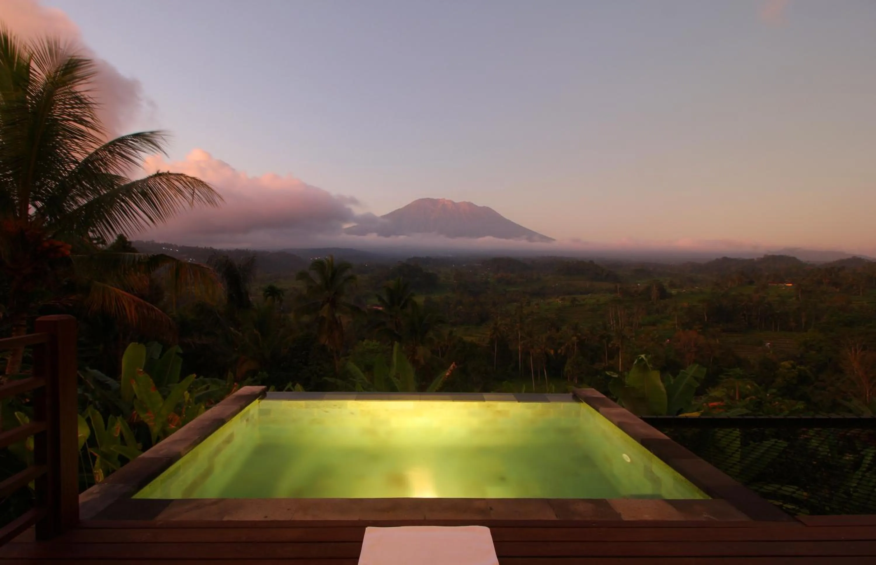 Mountain view in Patal Kikian Villa