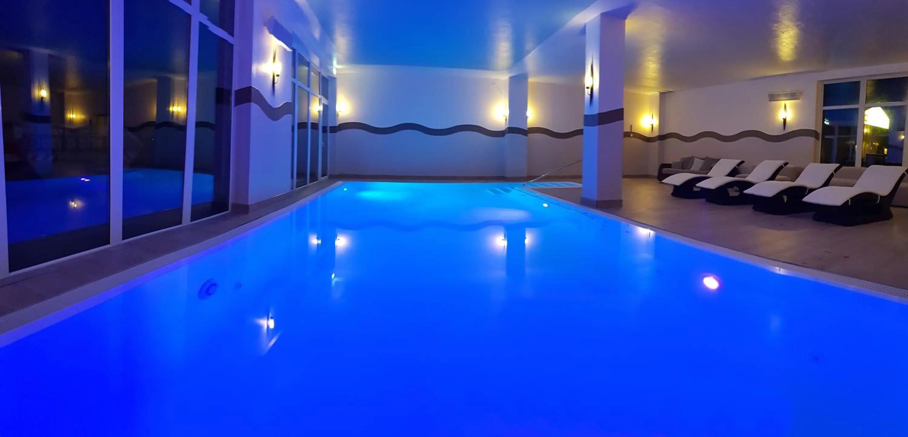 Swimming pool in Land gut Hotel Hermann