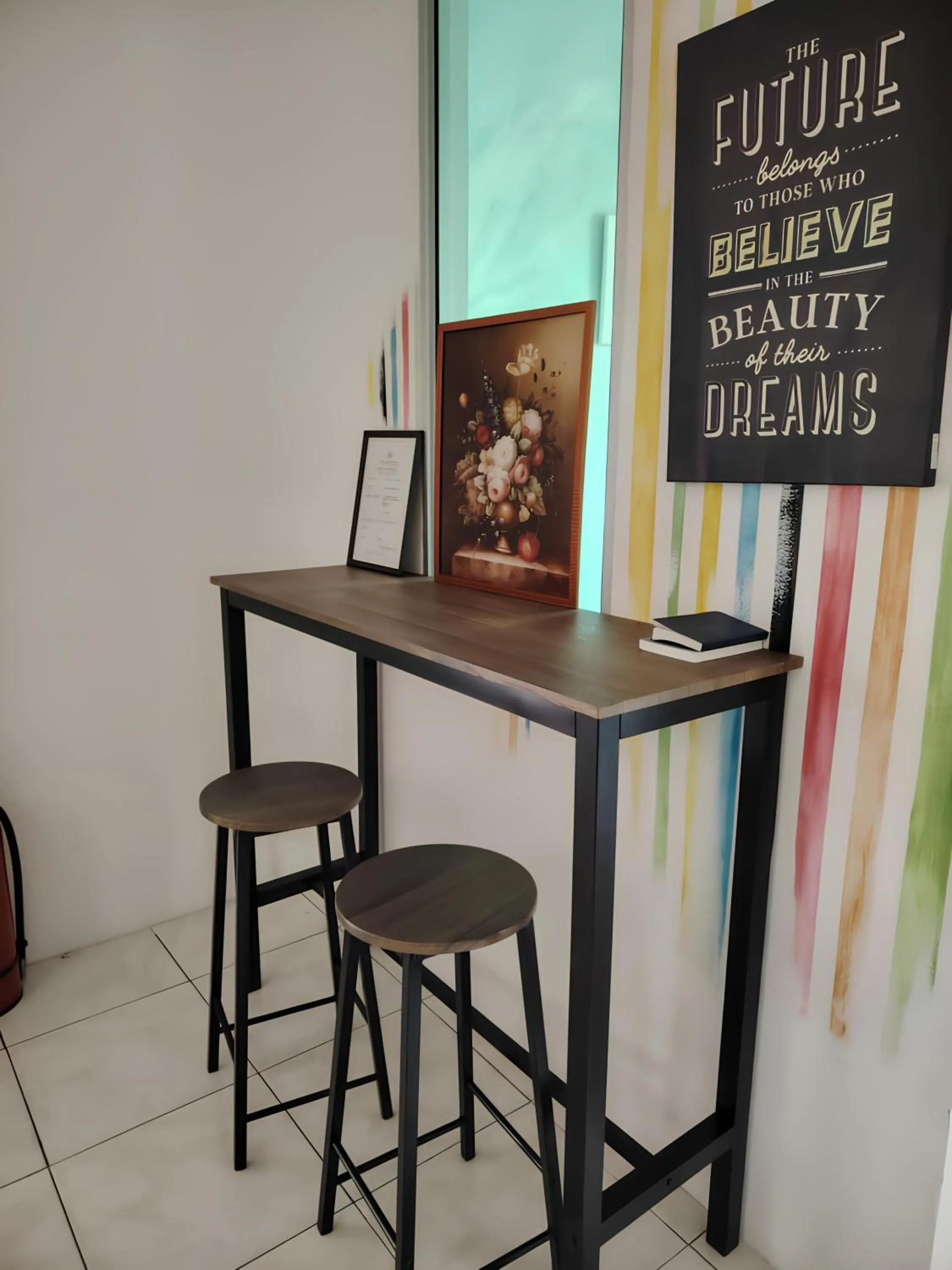 hair dresser in Natol Homestay - Kuching Home Penthouse Airport Road