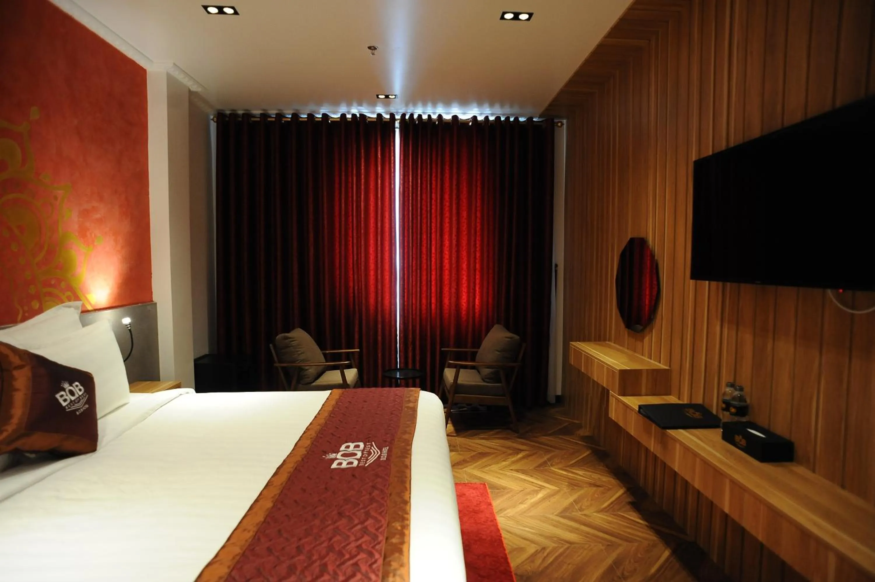 Photo of the whole room, Bed in B.O.B HOTEL SIGNATURE