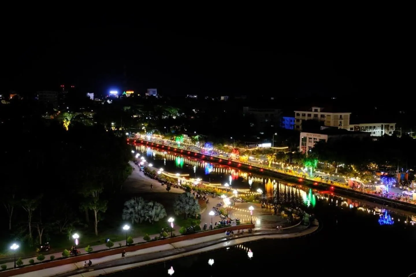 Night in B.O.B HOTEL SIGNATURE