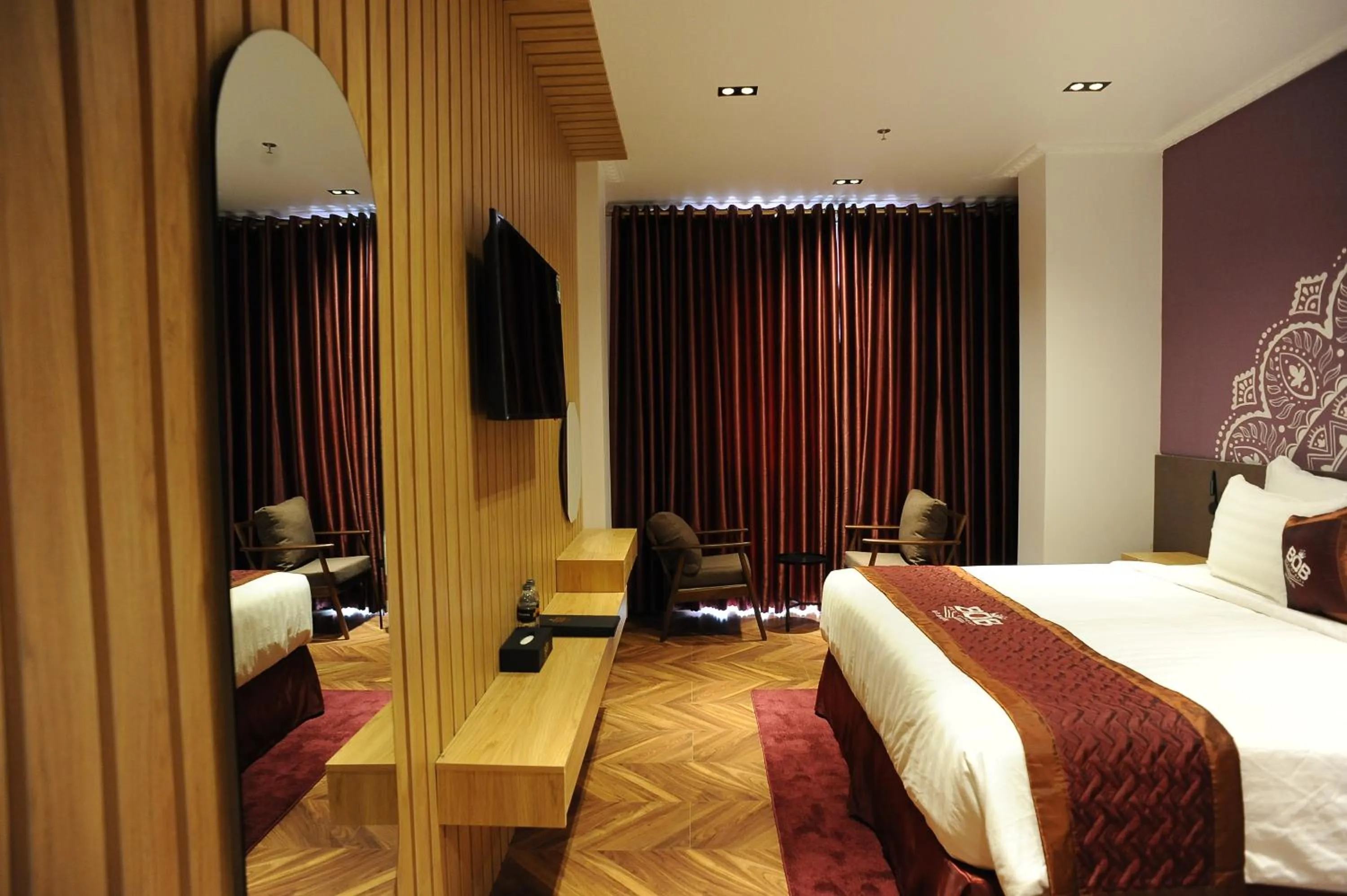 Photo of the whole room, Bed in B.O.B HOTEL SIGNATURE