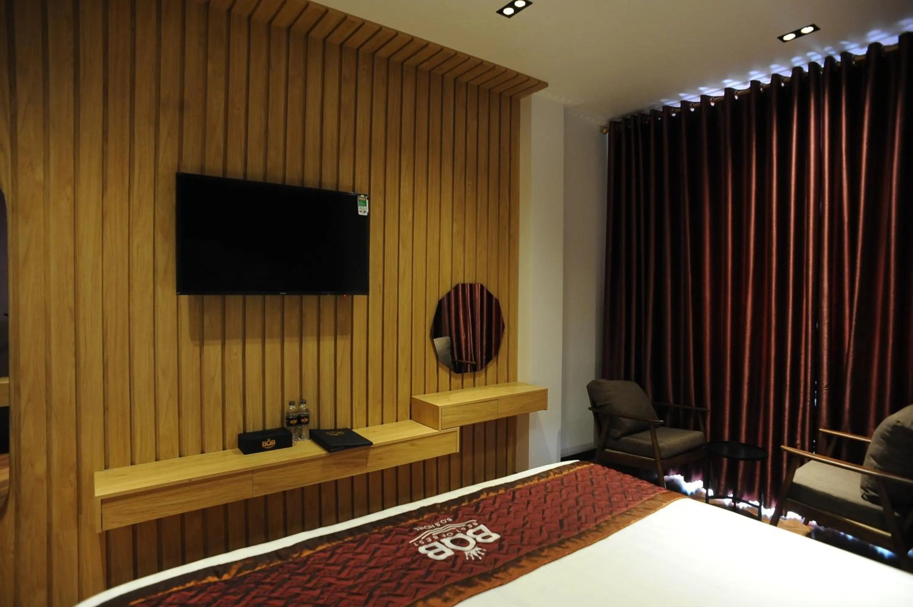 Photo of the whole room, Bed in B.O.B HOTEL SIGNATURE