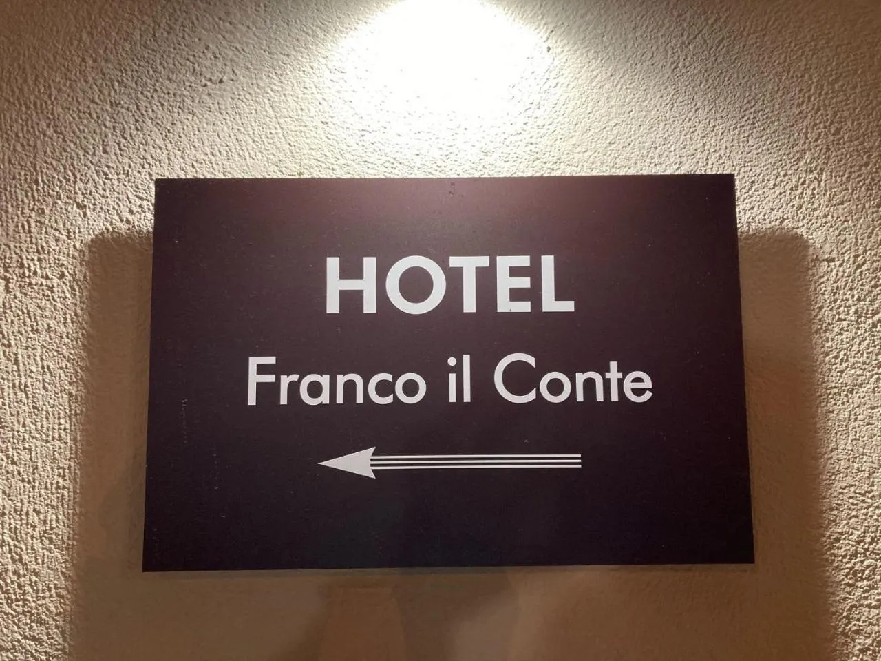 Property logo or sign in Franco Il Conte