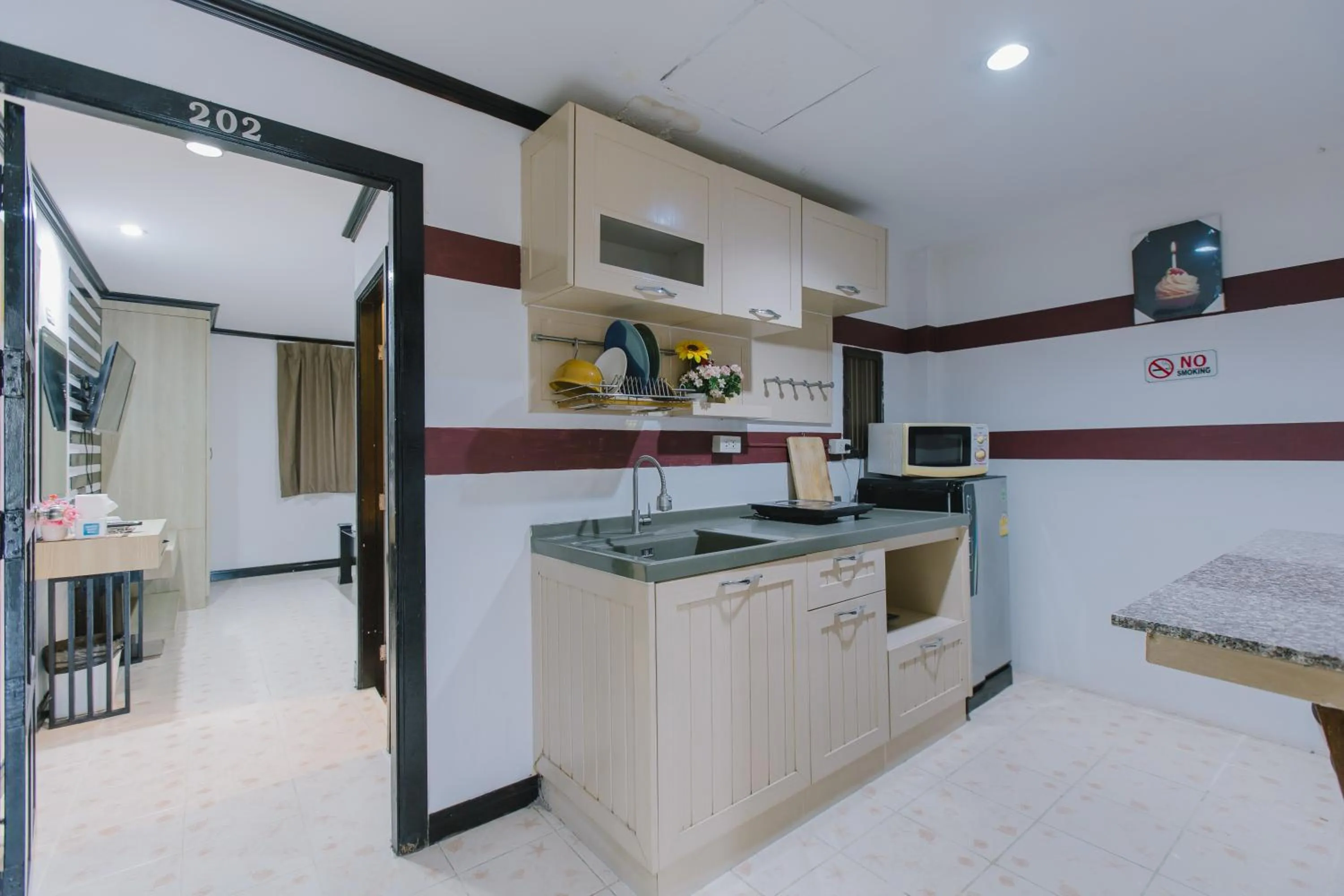 Kitchen or kitchenette in Royal Beach Residence, Patong Beach