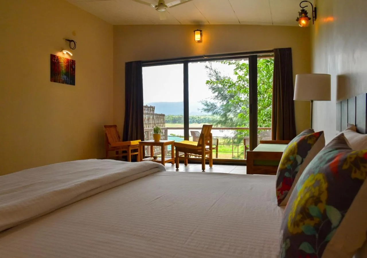 Bed in The Satpura Panchtatva Villa