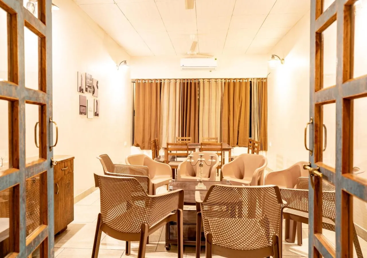 Restaurant/places to eat in The Satpura Panchtatva Villa