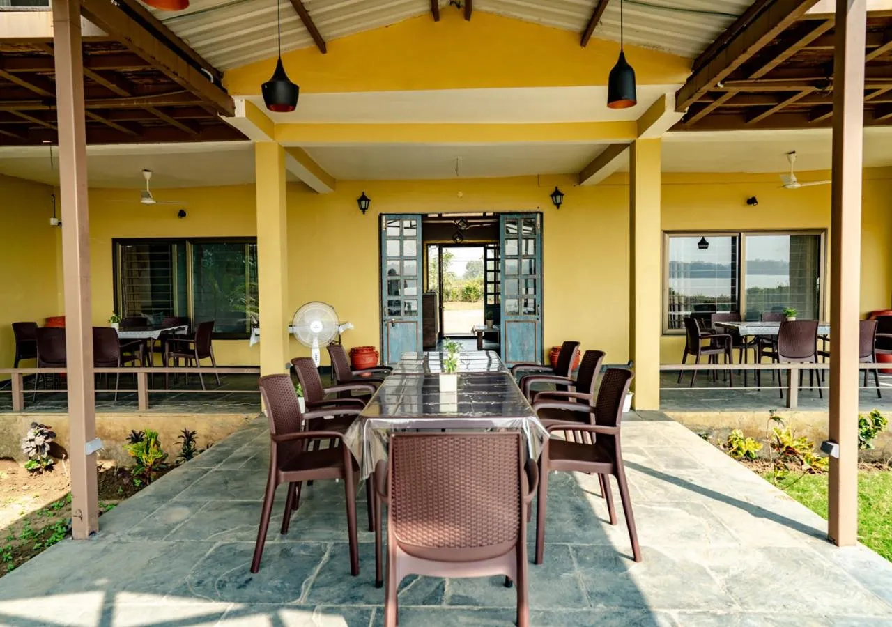 Restaurant/places to eat in The Satpura Panchtatva Villa