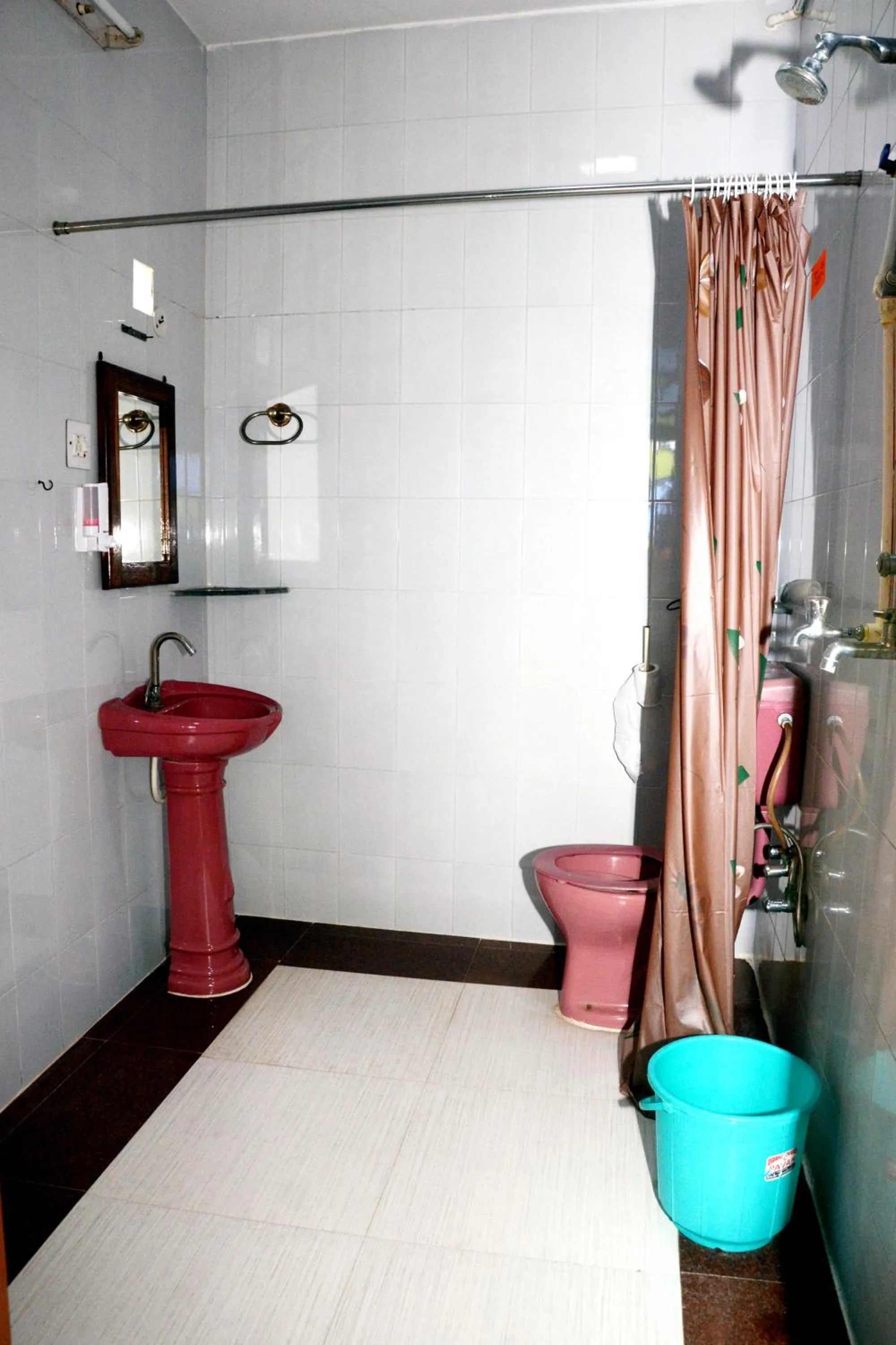 Shower in Kasera Heritage View