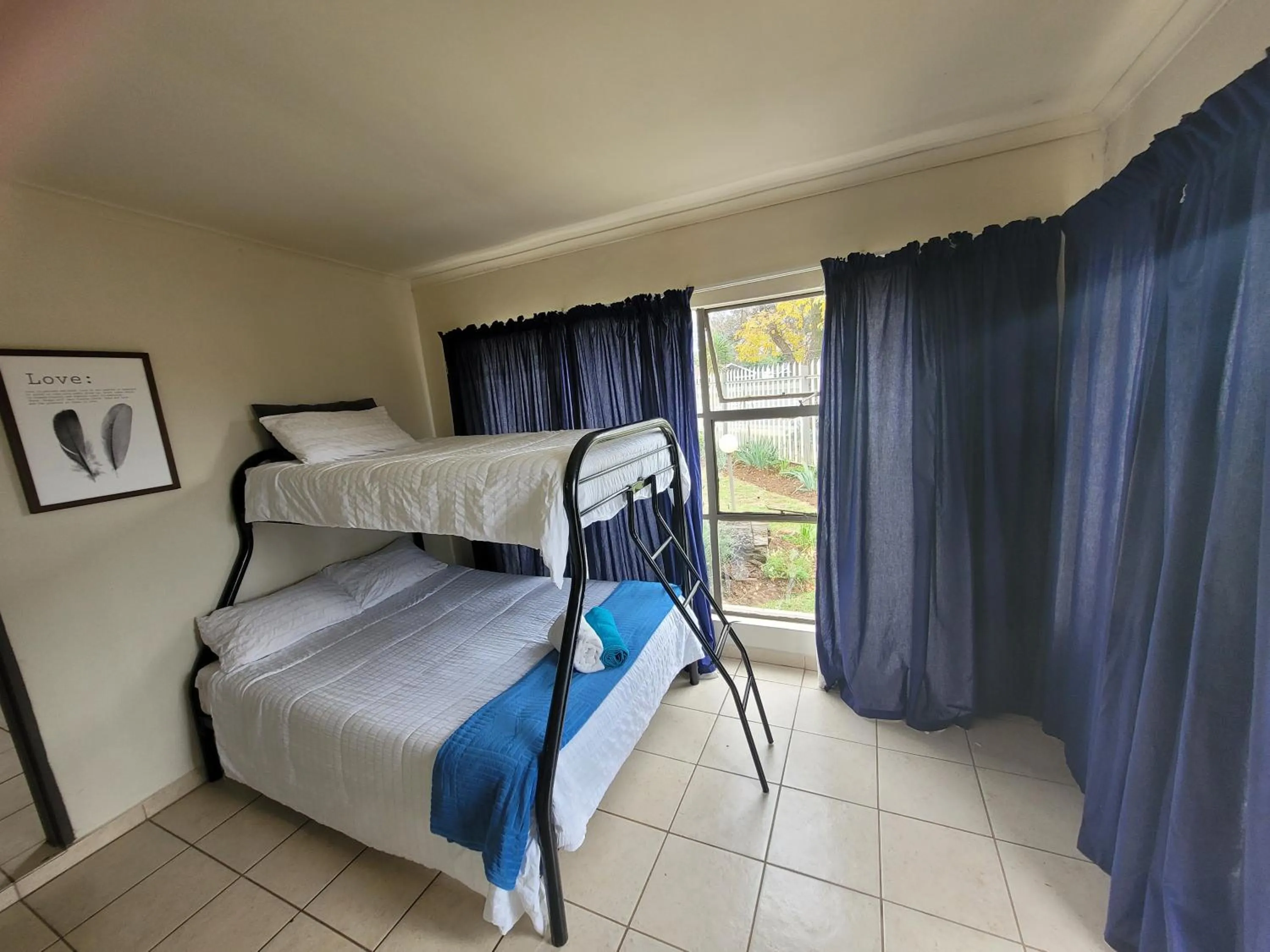 Photo of the whole room, Bed in Reizigers Rusten