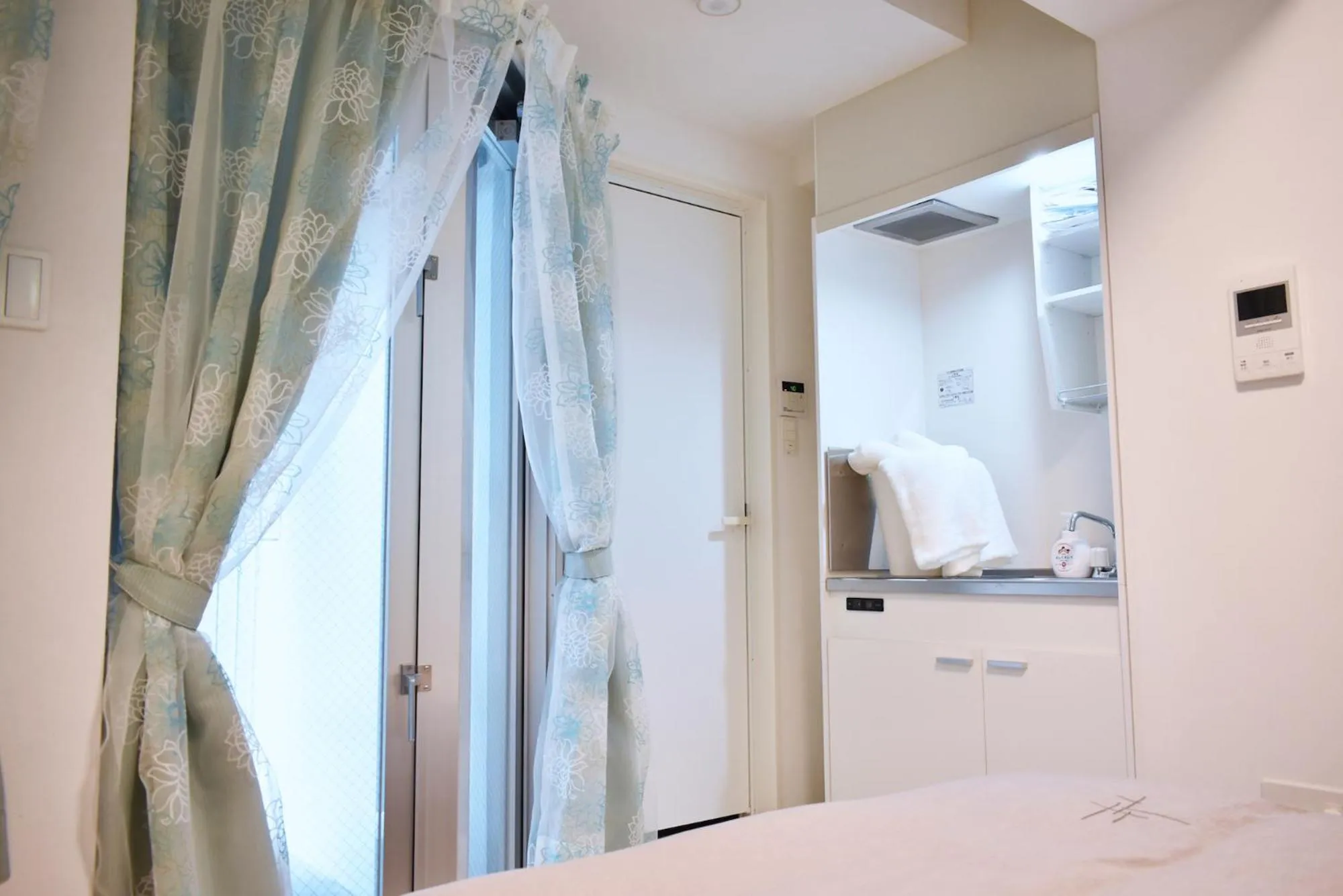 Bed in GEORGE HOUSE in Tsuji