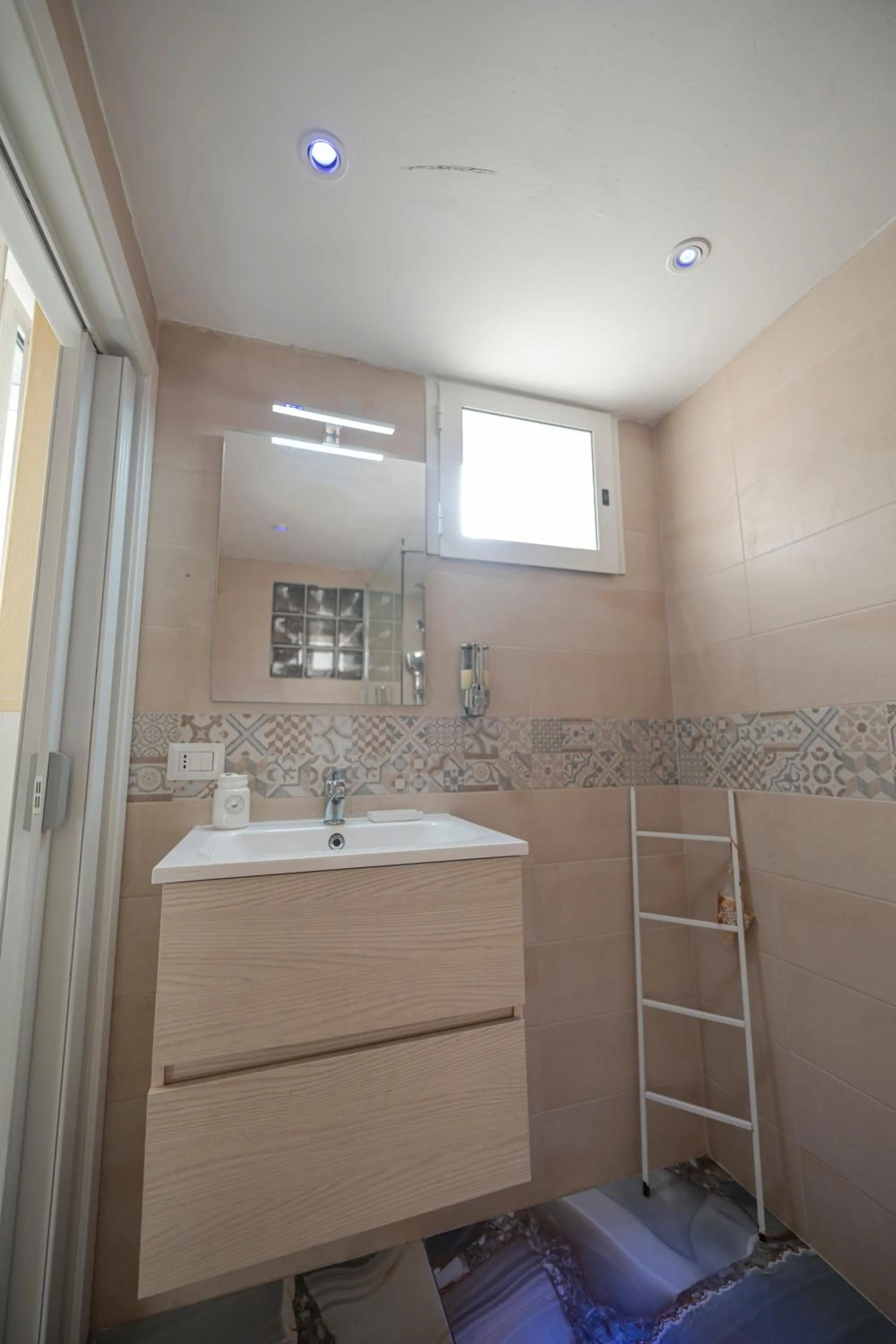 Bathroom in Il faro 17