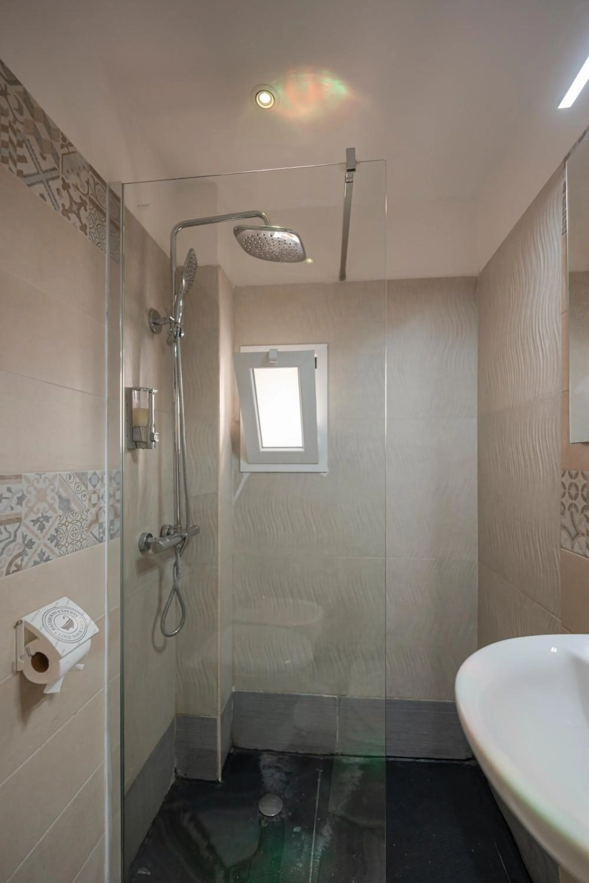 Bathroom in Il faro 17