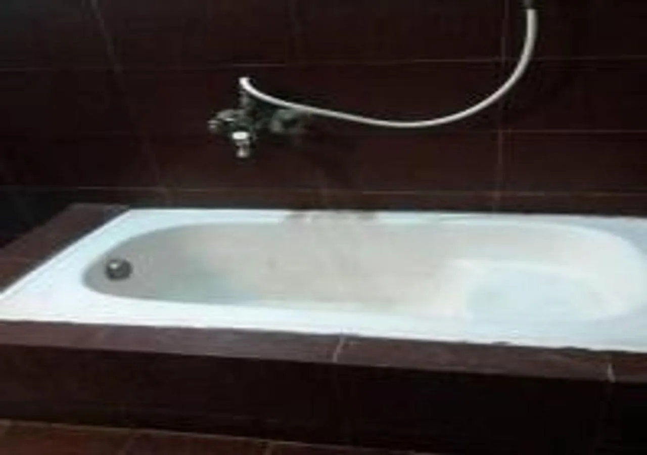 Bathroom in Faizan Hotel
